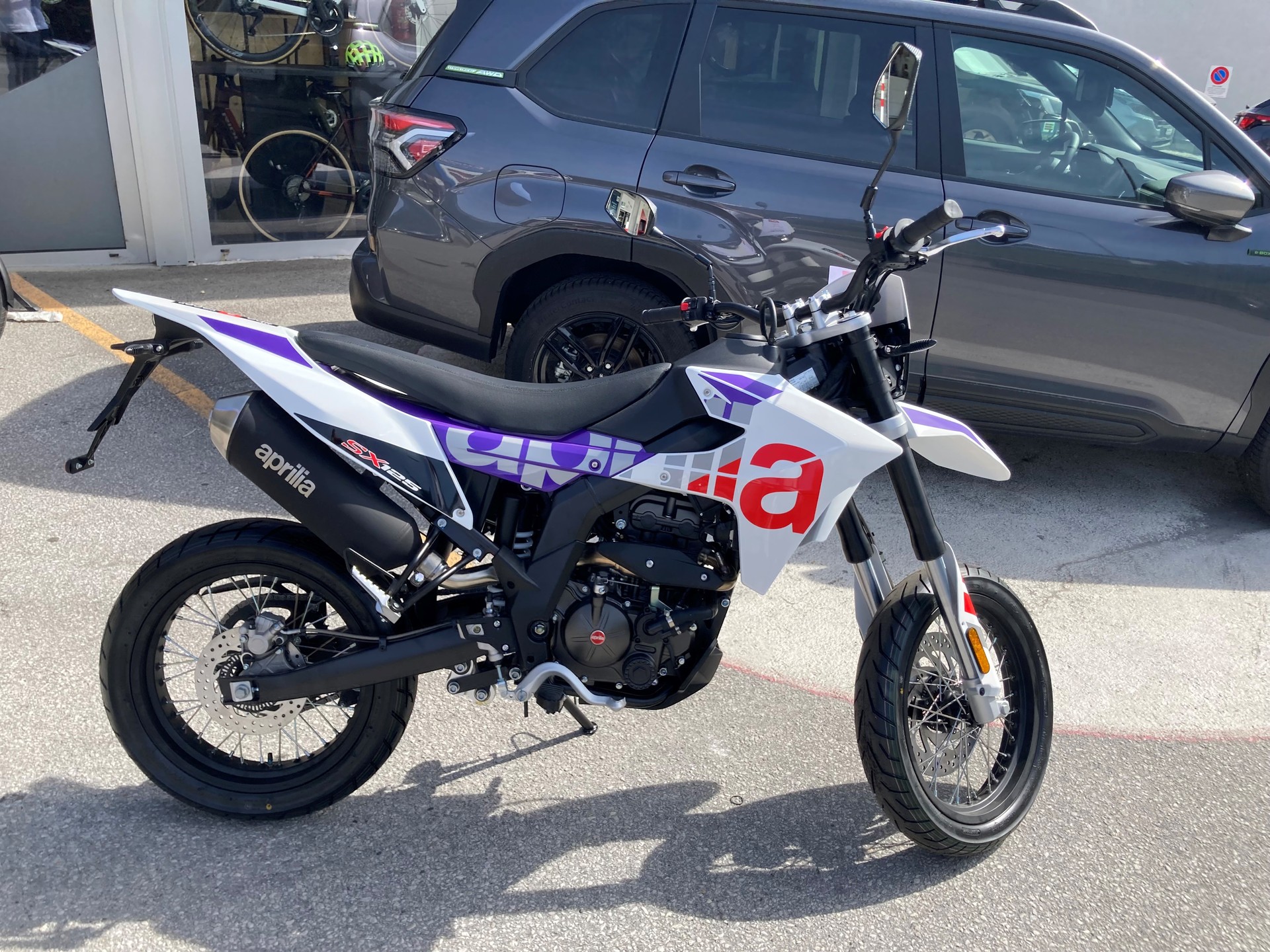 APRILIA SX 125 E5+-showroom-element-1