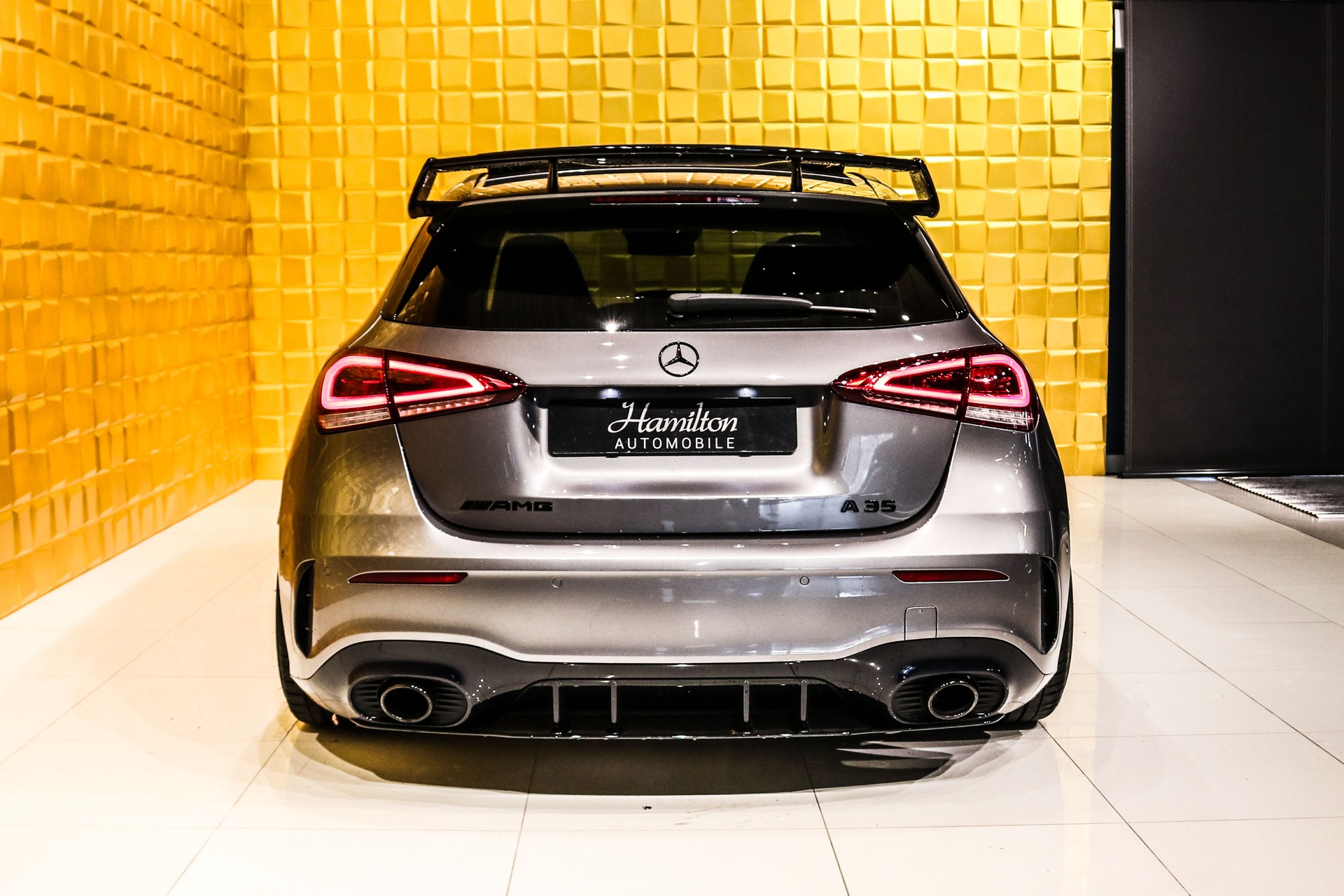 MERCEDES-BENZ A 35 AMG 4Matic Speedshift-image-6