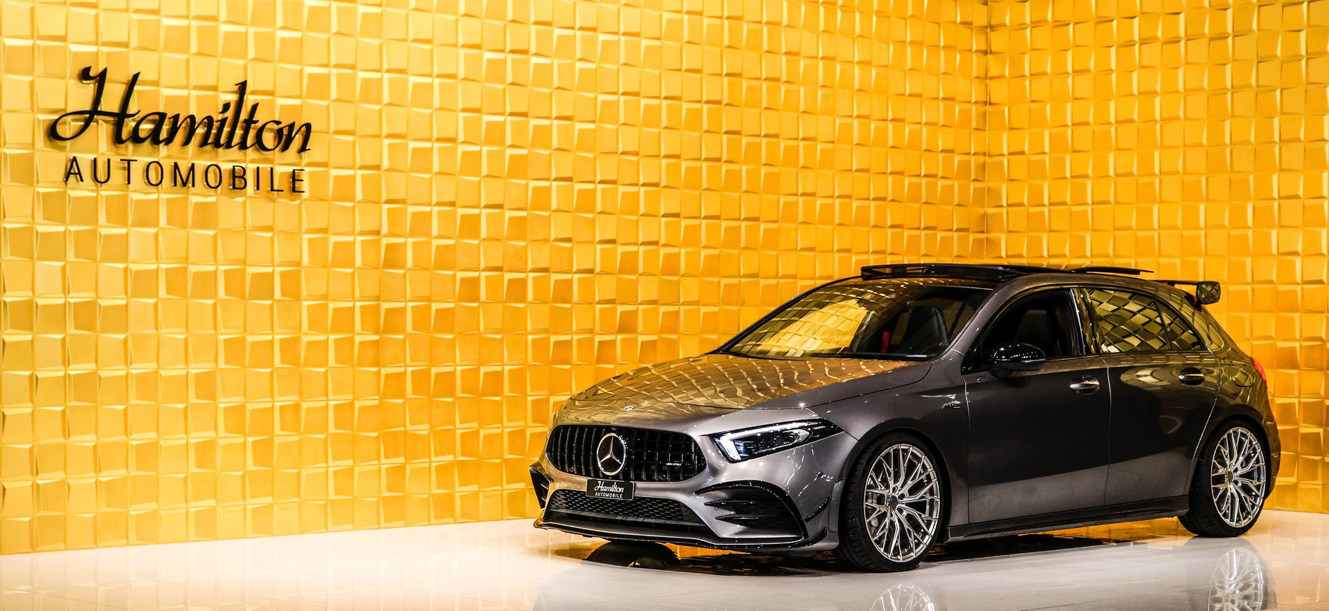 MERCEDES-BENZ A 35 AMG 4Matic Speedshift-image-1