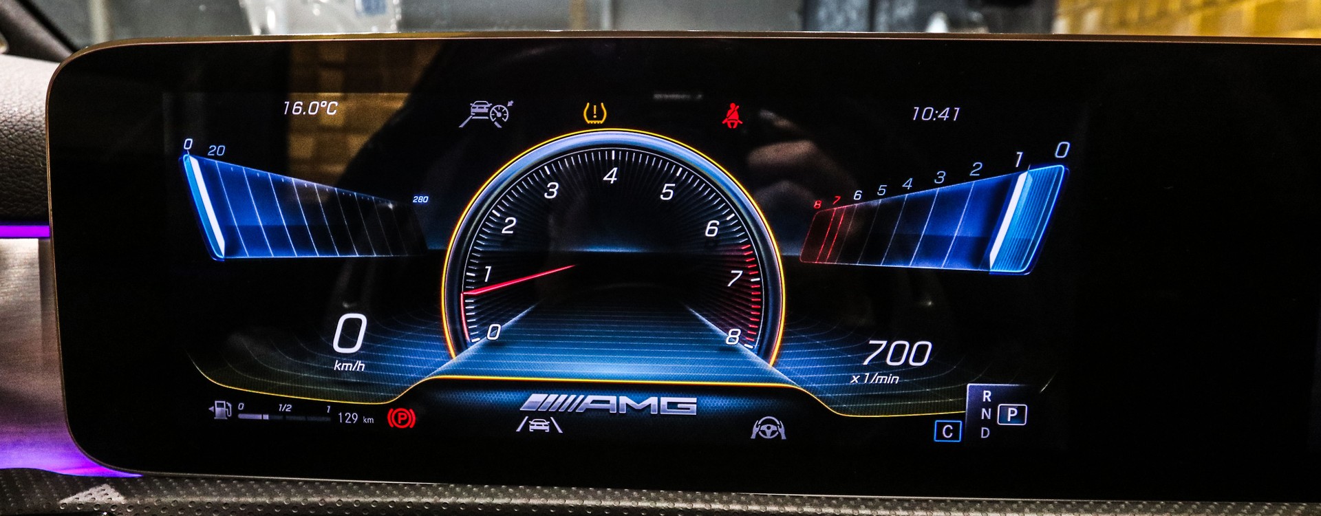 MERCEDES-BENZ A 35 AMG 4Matic Speedshift-image-16