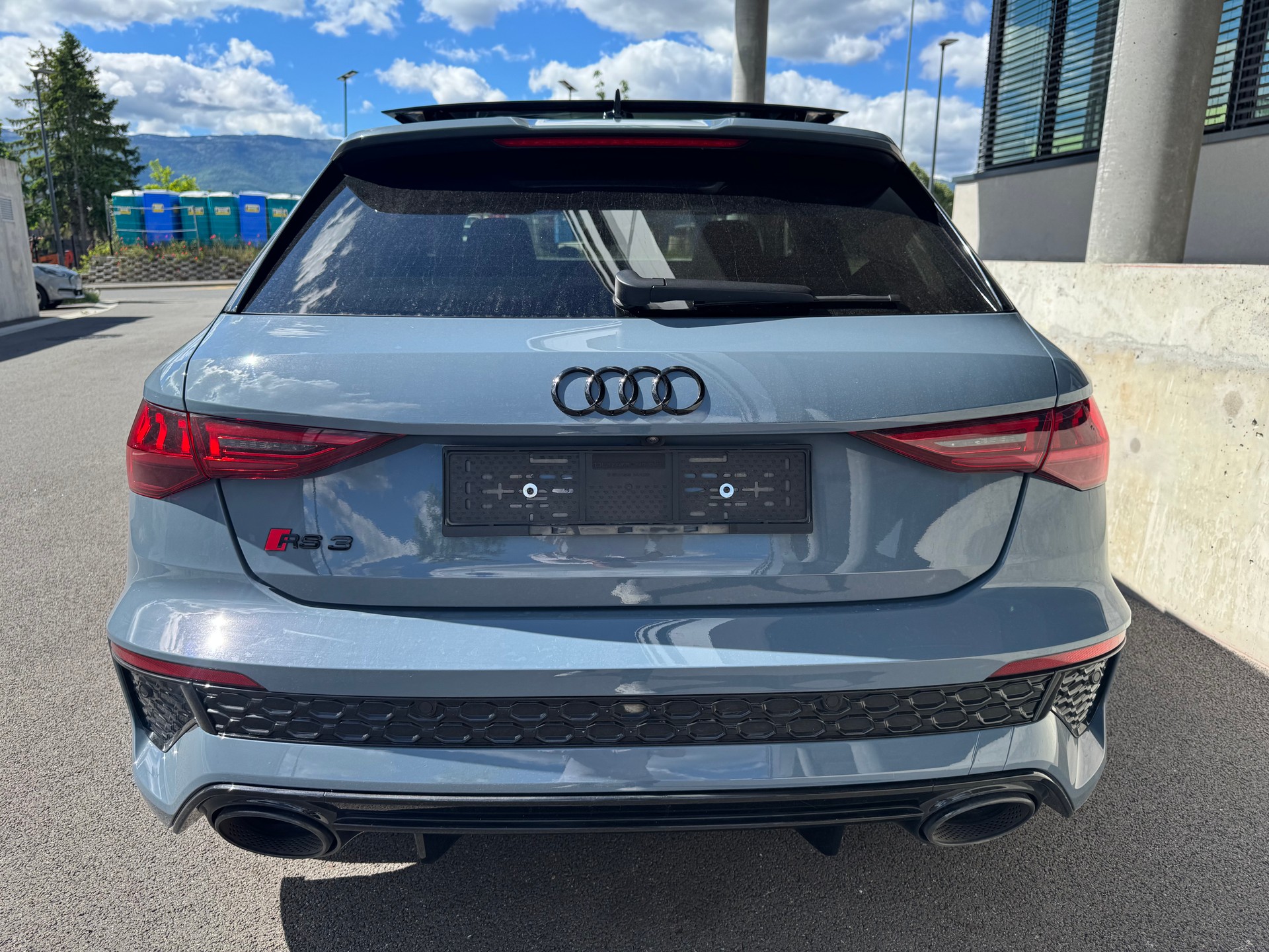 AUDI RS3 Sportback 2.5 TSI quattro S-tronic-image-6