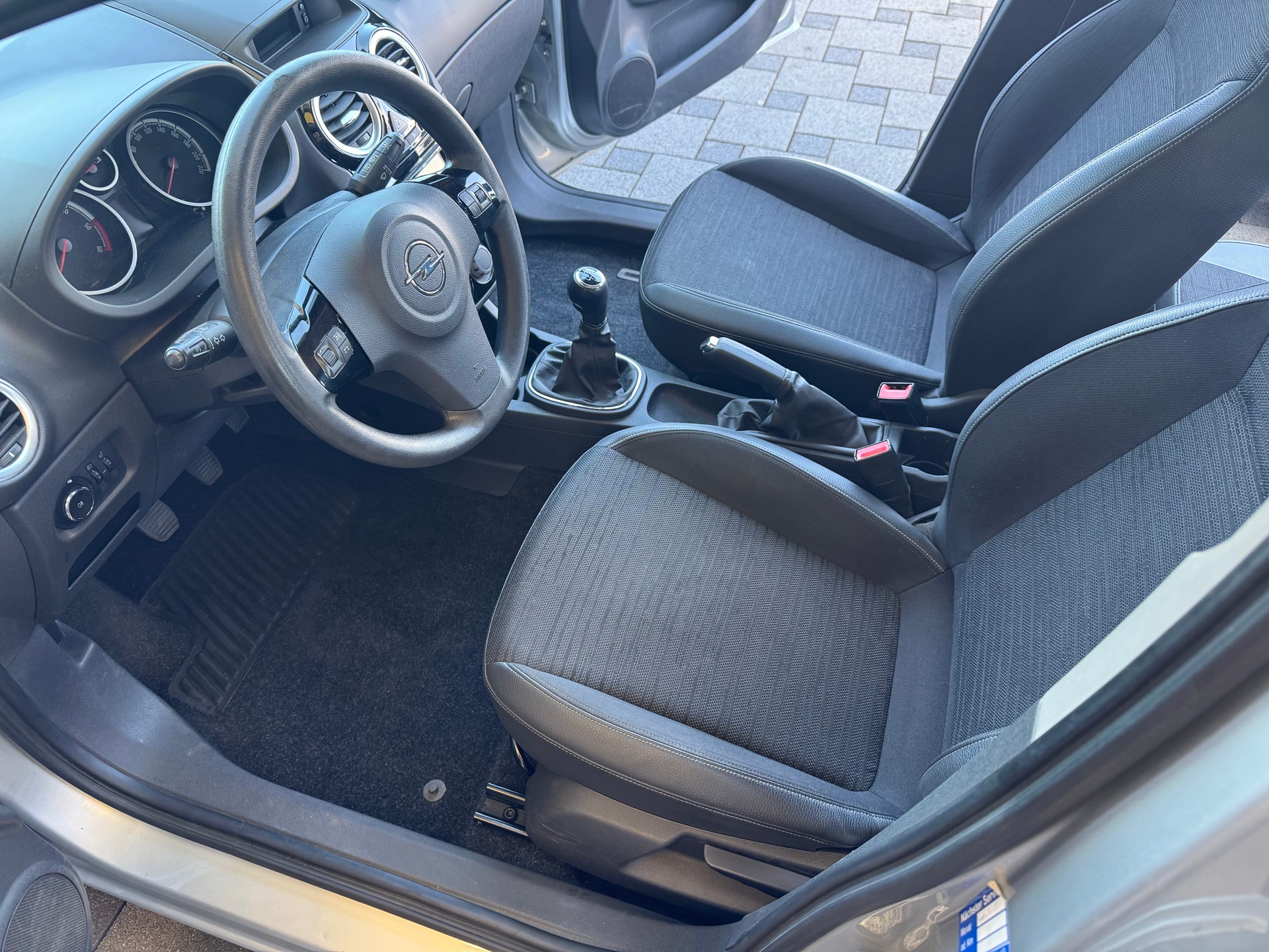 OPEL Corsa 1.3 CDTI ecoFLEX Active Edition-image-8
