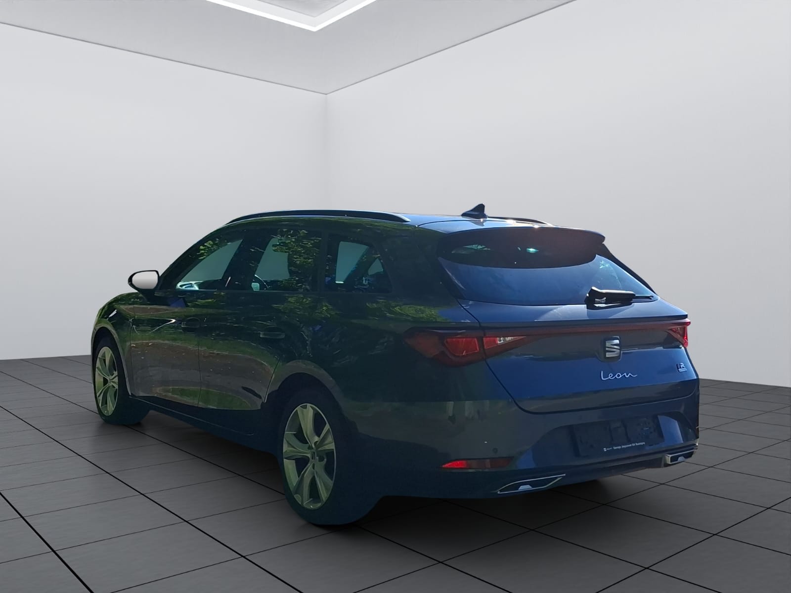 SEAT Leon ST 1.4 eHybrid pHEV DSG FR-image-4