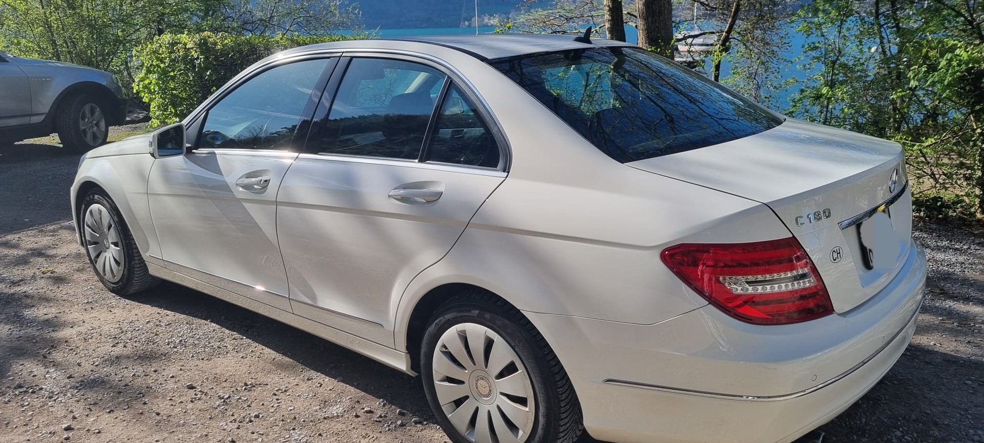 MERCEDES-BENZ C 180-image-1