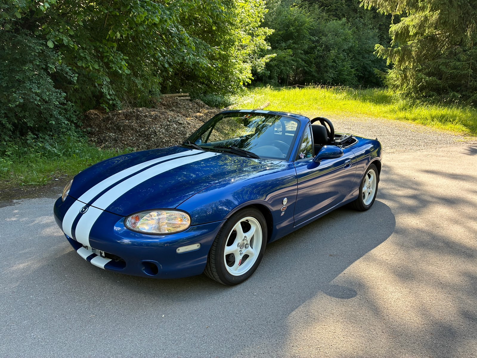 MAZDA 1.8i-16V Anniversary Youngster-image-1