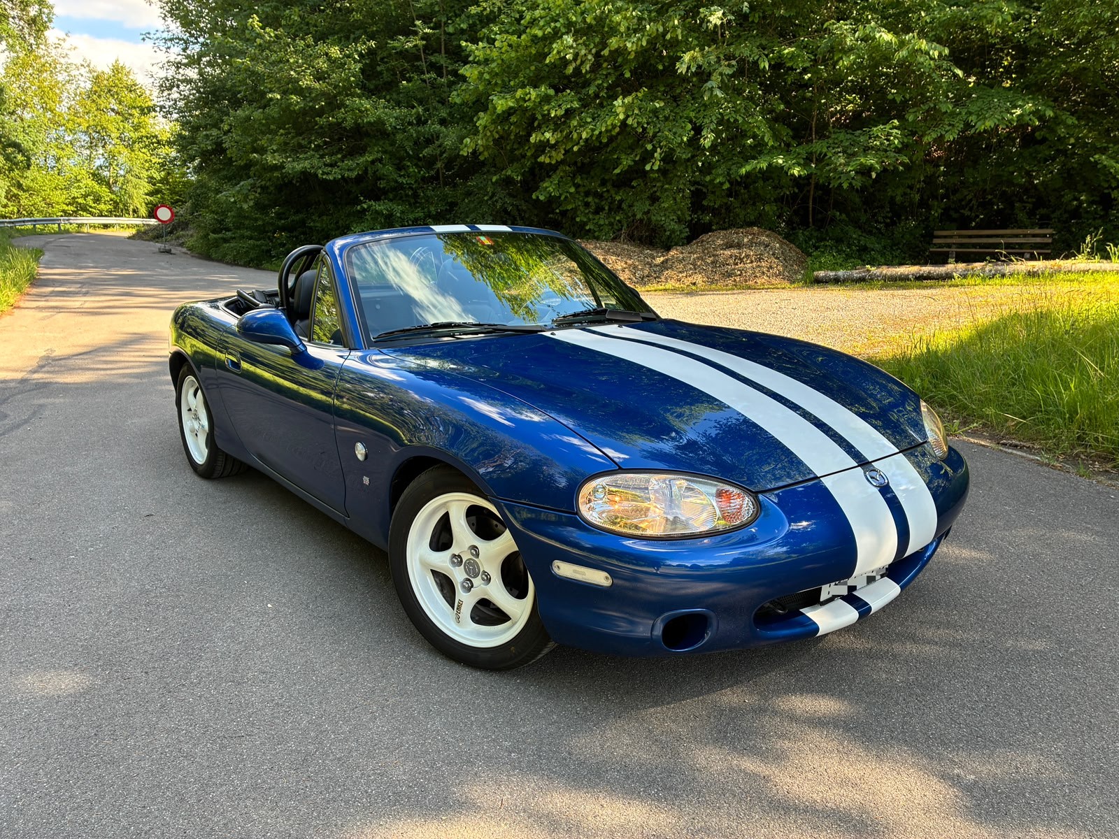 MAZDA 1.8i-16V Anniversary Youngster-image-0