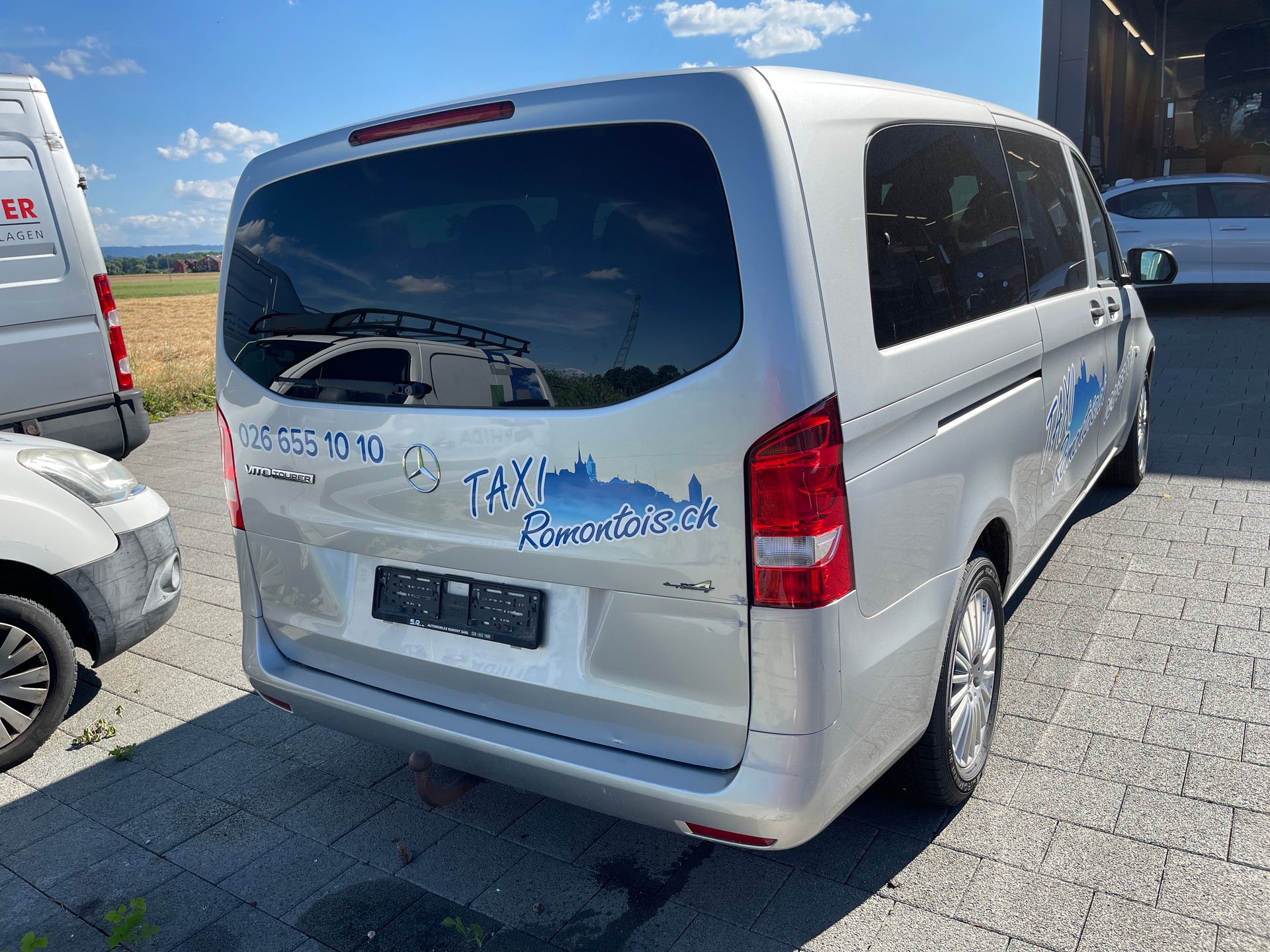 MERCEDES-BENZ Vito 114 BlueTec Tourer Base 4Matic 7G-Tronic-image-3