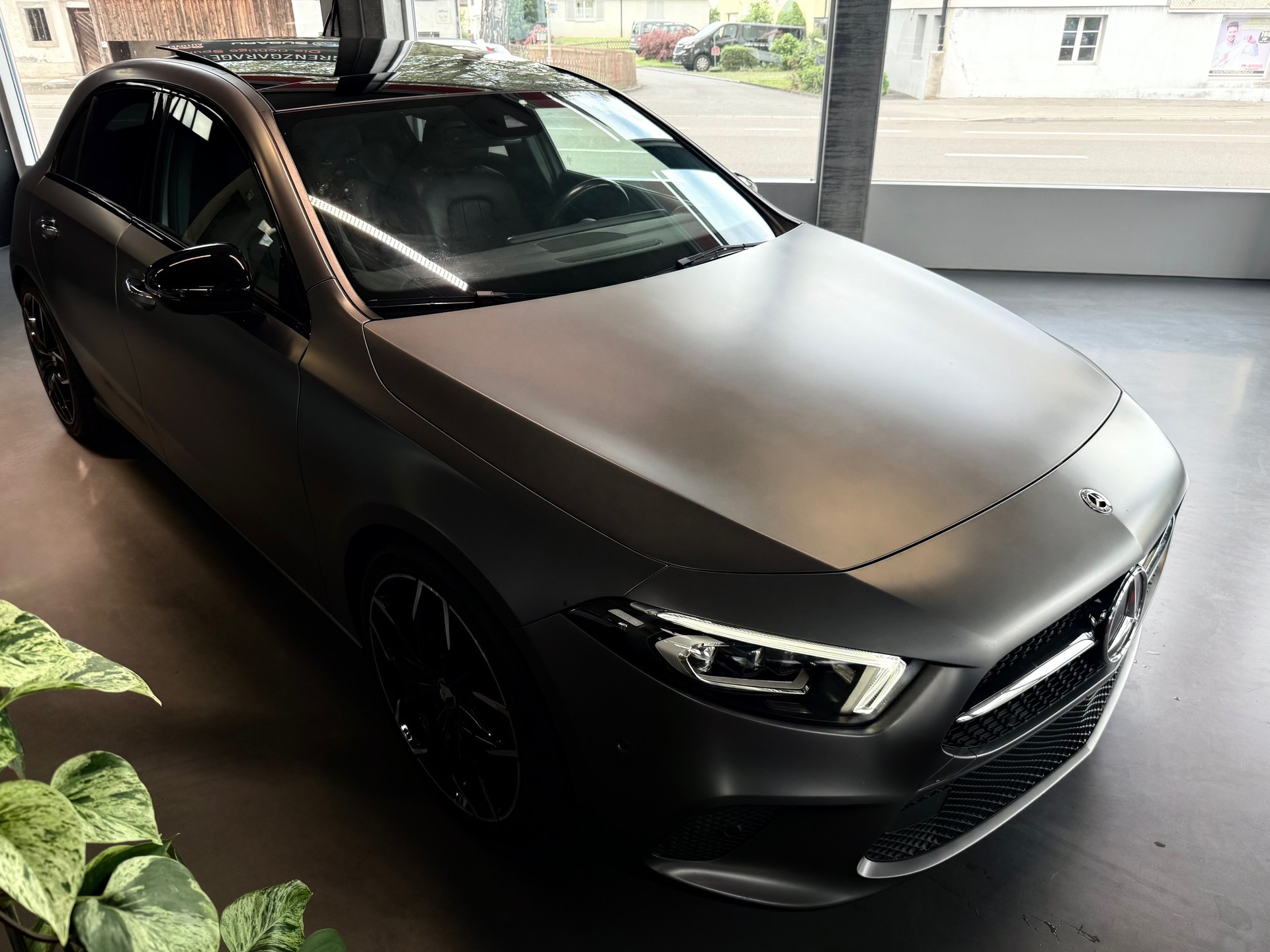 MERCEDES-BENZ A 200 Progressive 7G-DCT-image-2