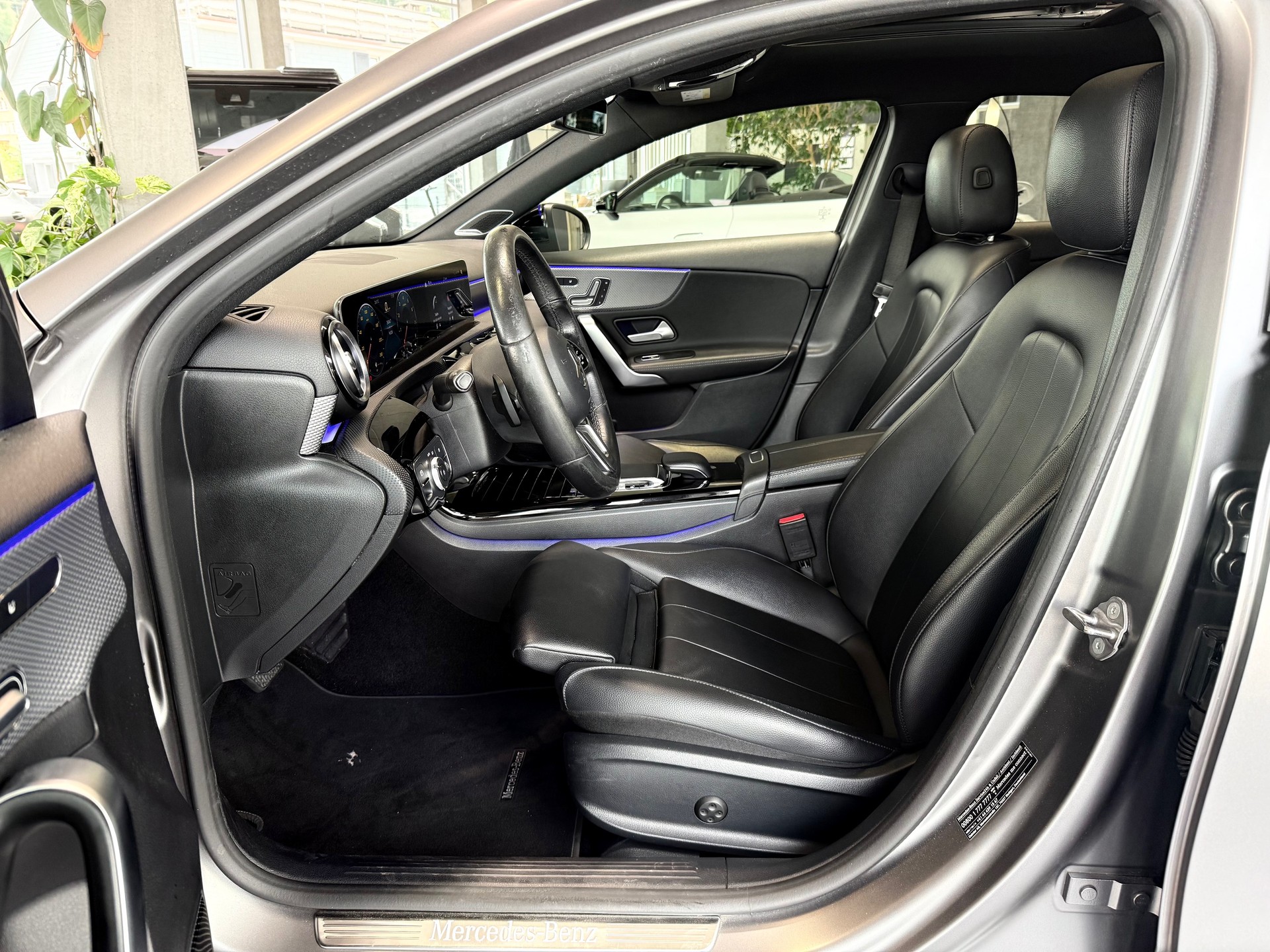 MERCEDES-BENZ A 200 Progressive 7G-DCT-image-8
