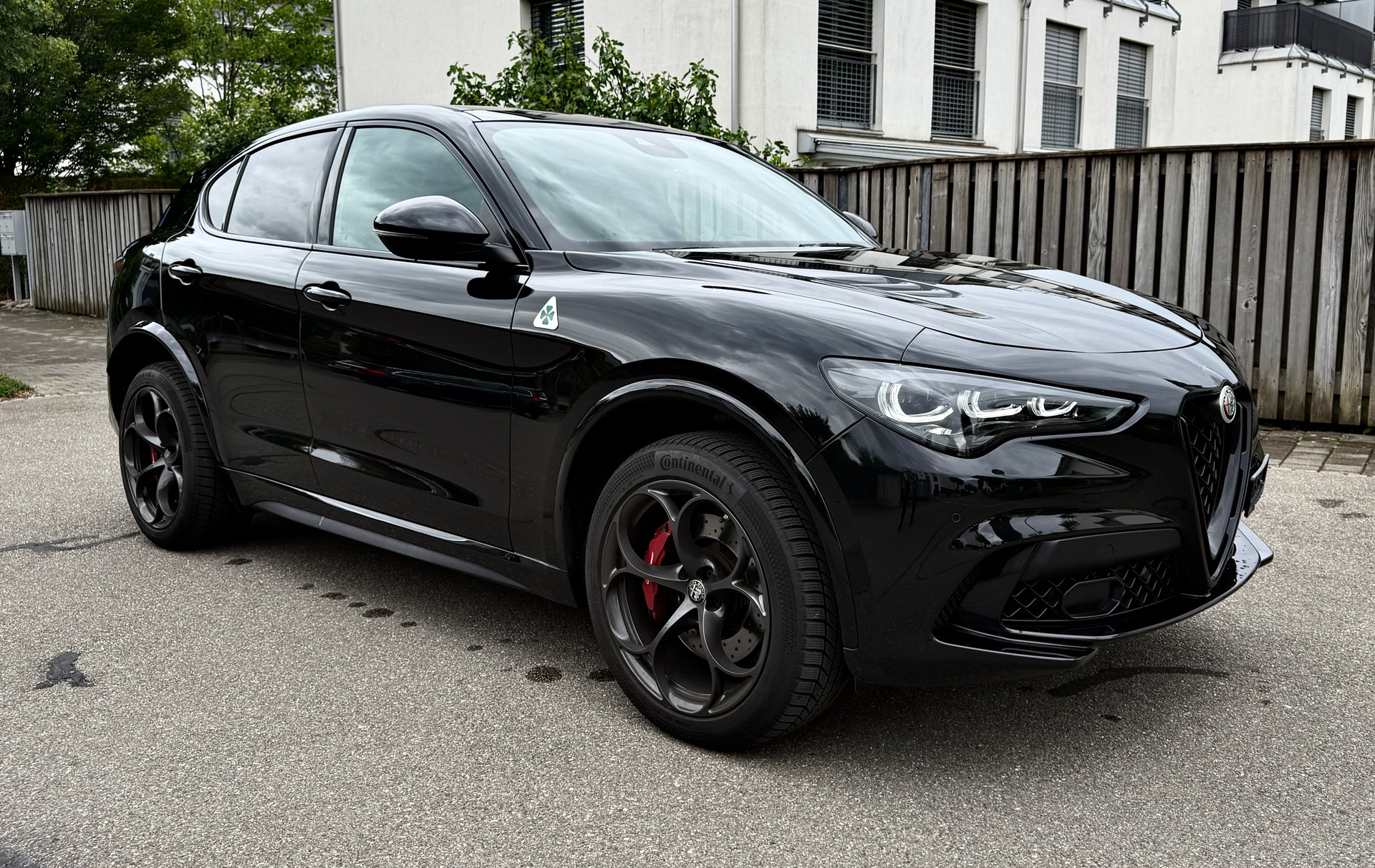 ALFA ROMEO STELVIO 2.9 V6 QUADRIFOGLIO Q4 AT8*EL. PANORAMA-GLASSCHIEBEDACH*8FACH BEREIFT*-image-0