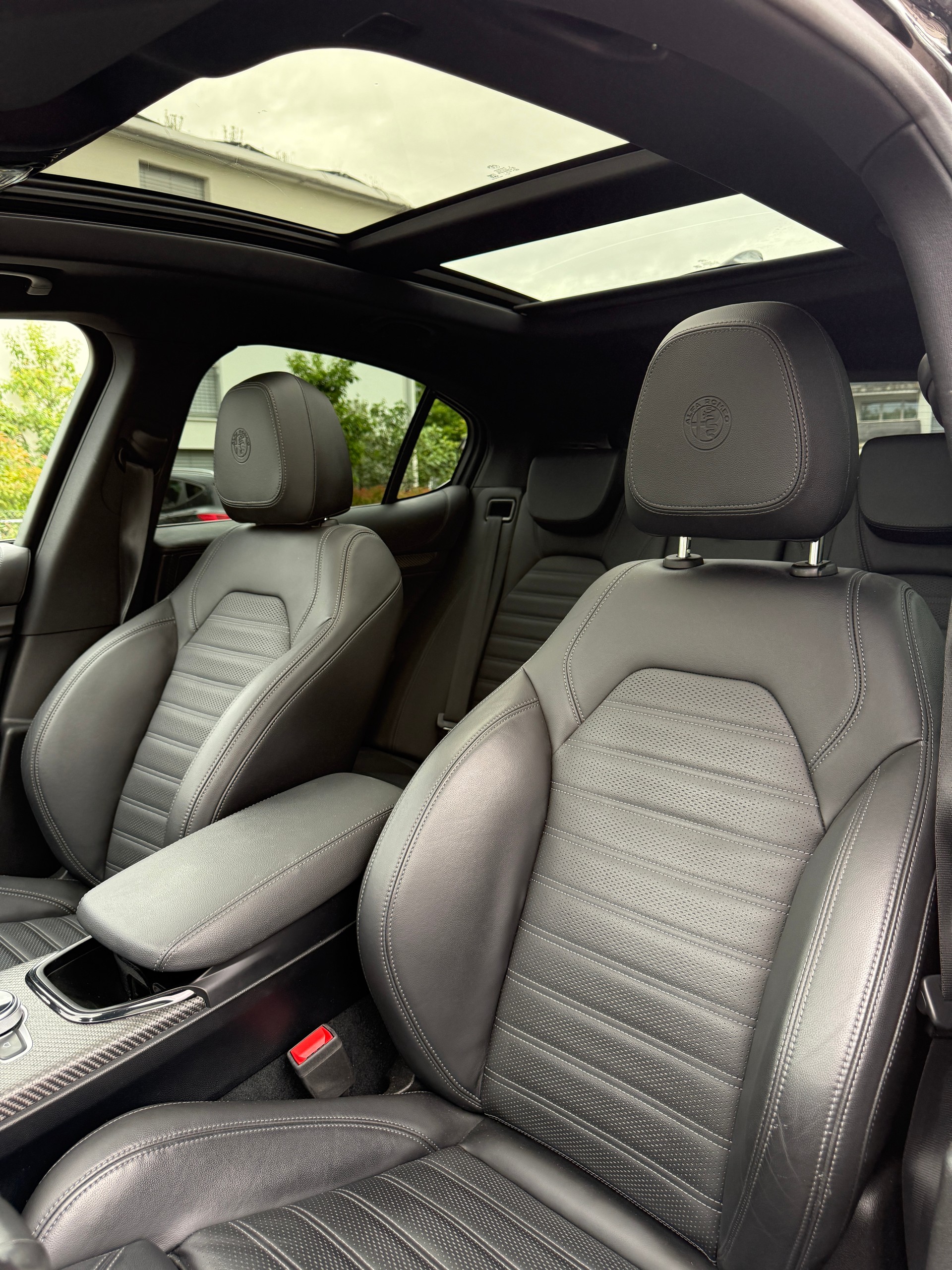 ALFA ROMEO STELVIO 2.9 V6 QUADRIFOGLIO Q4 AT8*EL. PANORAMA-GLASSCHIEBEDACH*8FACH BEREIFT*-image-12