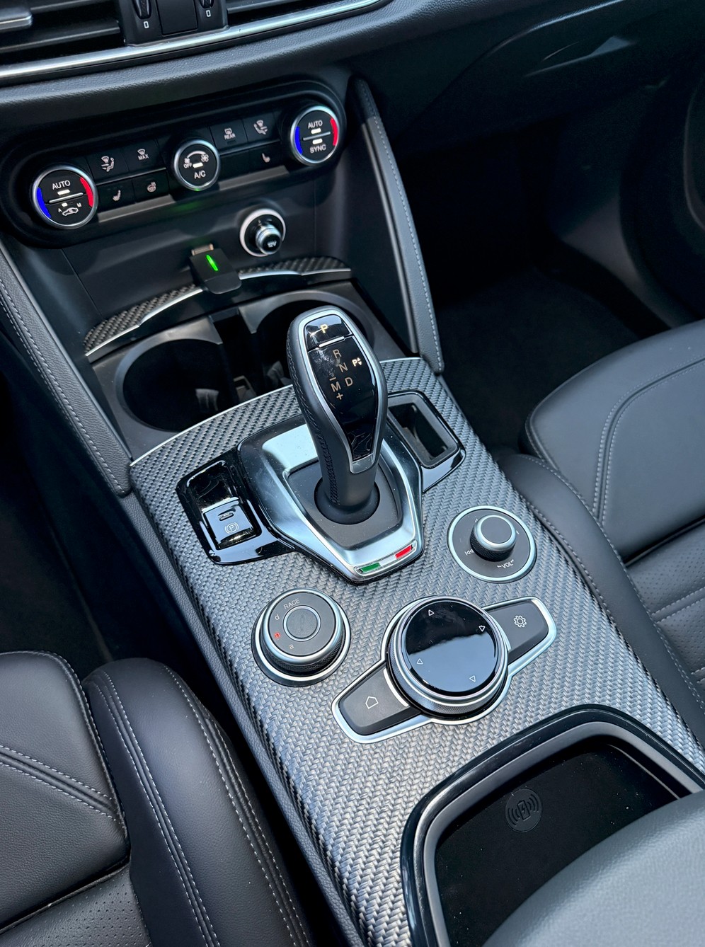 ALFA ROMEO STELVIO 2.9 V6 QUADRIFOGLIO Q4 AT8*EL. PANORAMA-GLASSCHIEBEDACH*8FACH BEREIFT*-image-14