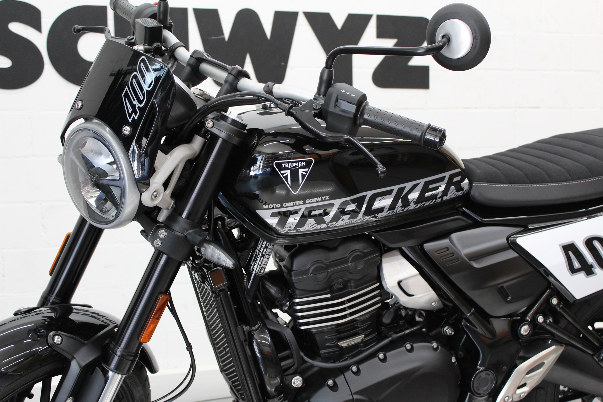 TRIUMPH Tracker 400-image-6