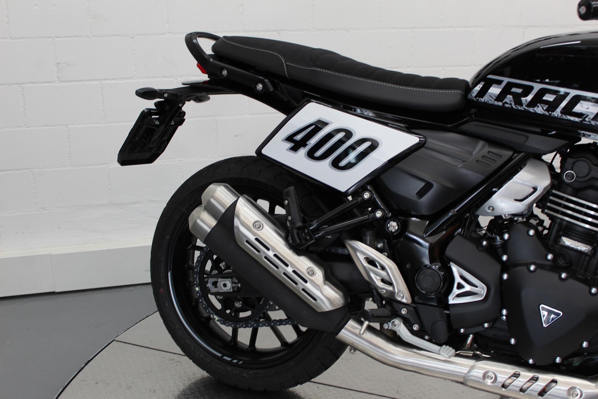 TRIUMPH Tracker 400-image-7