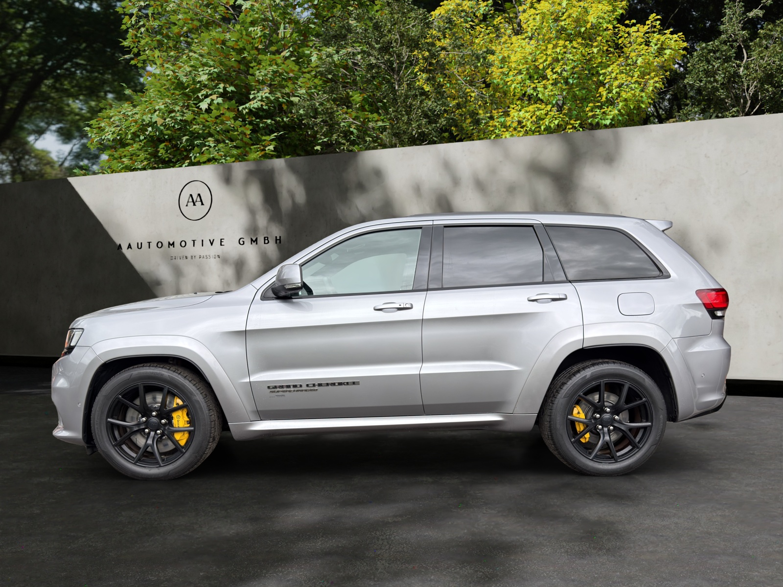 JEEP Grand Cherokee 6.2 V8 HEMI Trackhawk Automatic-image-2