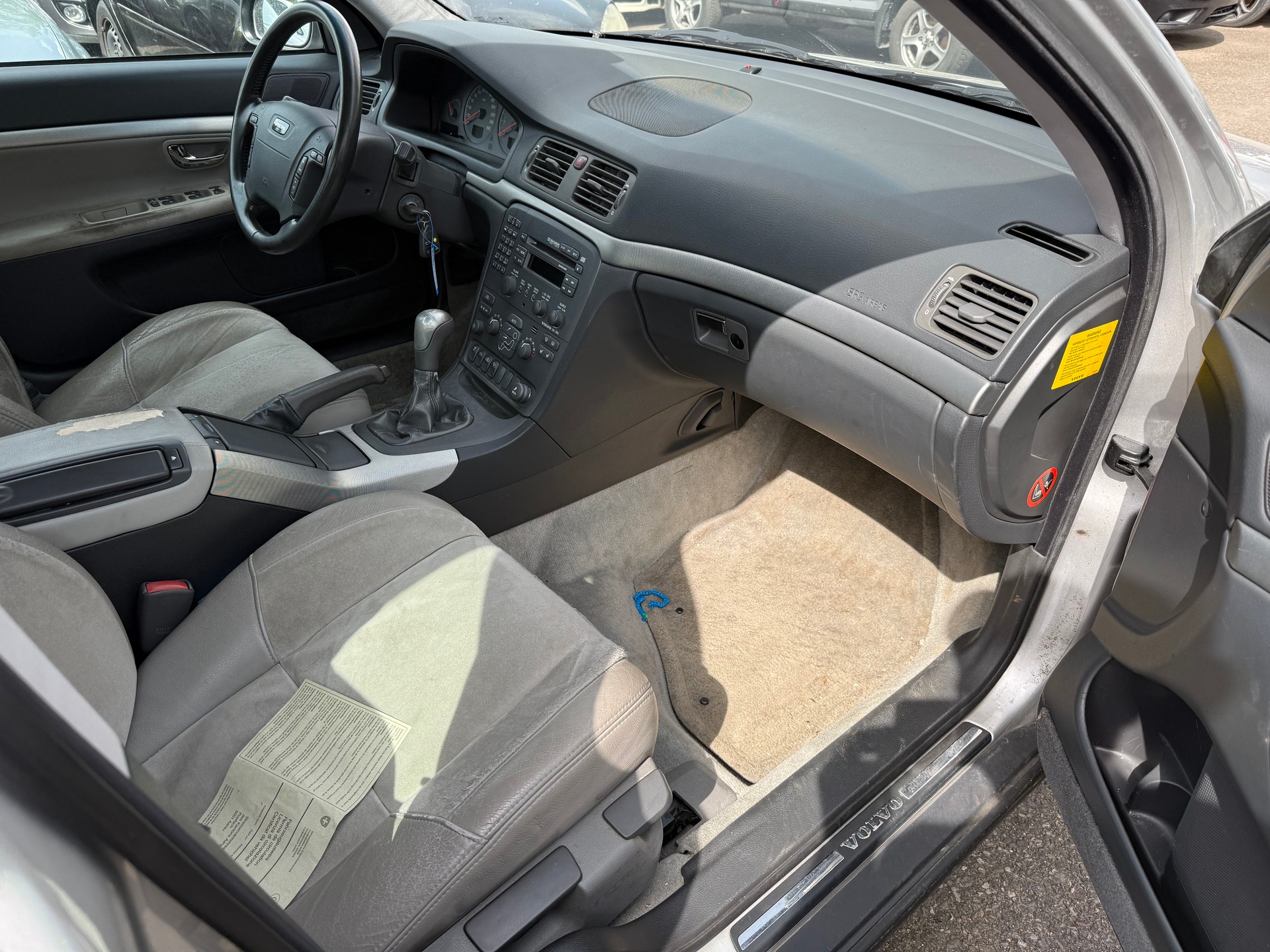 VOLVO S80 2.9-image-7