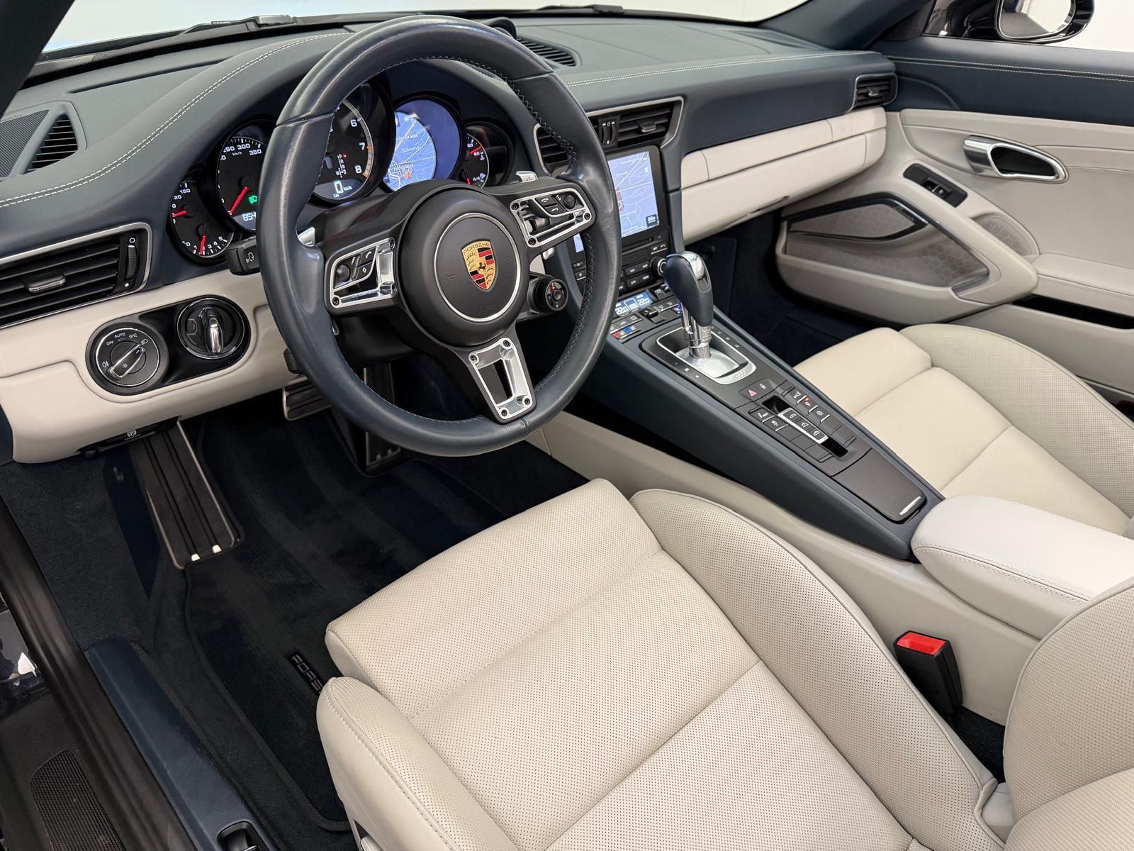 PORSCHE 911 Cabriolet 3.8 Turbo S PDK-image-8