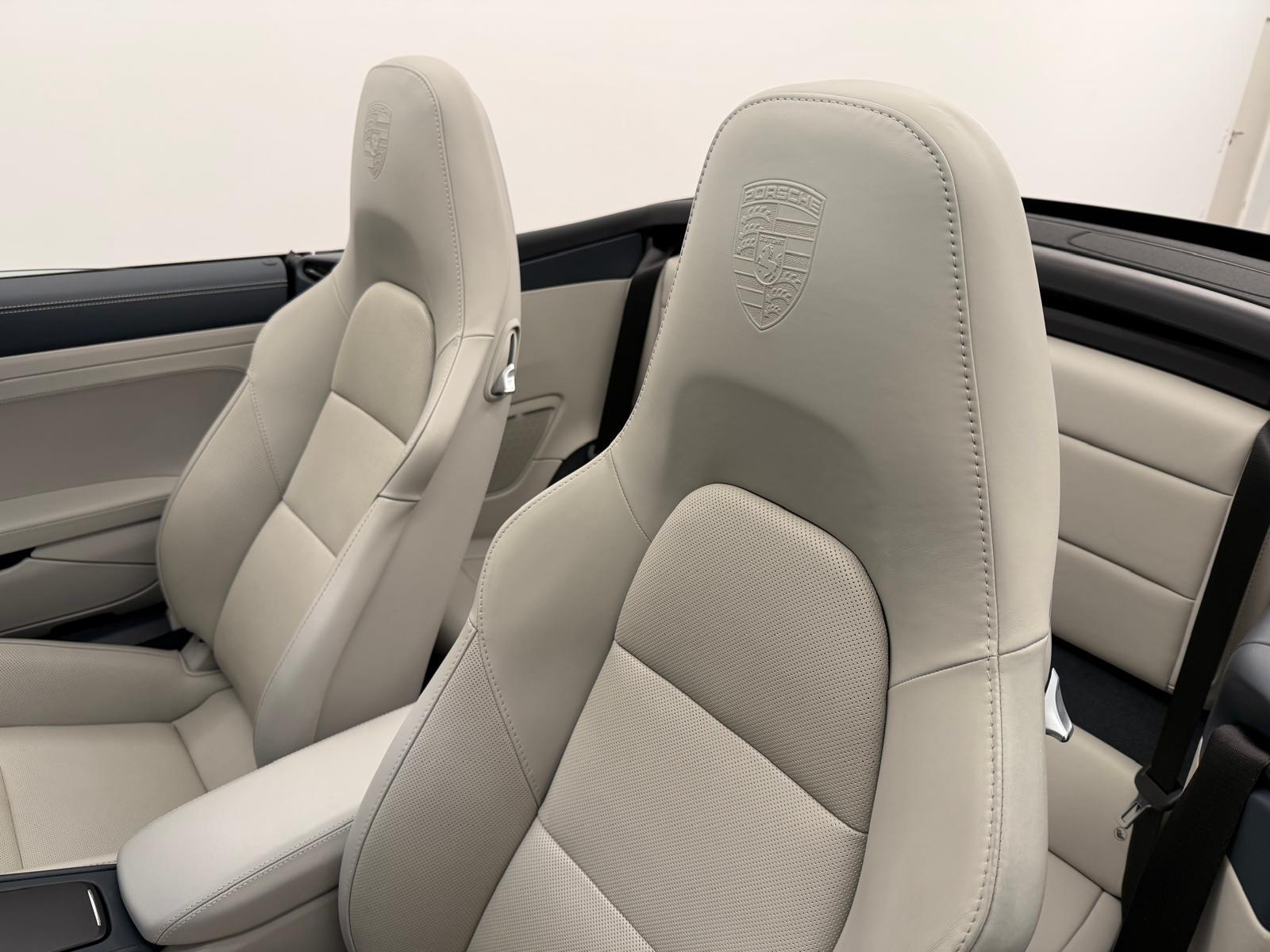 PORSCHE 911 Cabriolet 3.8 Turbo S PDK-image-13