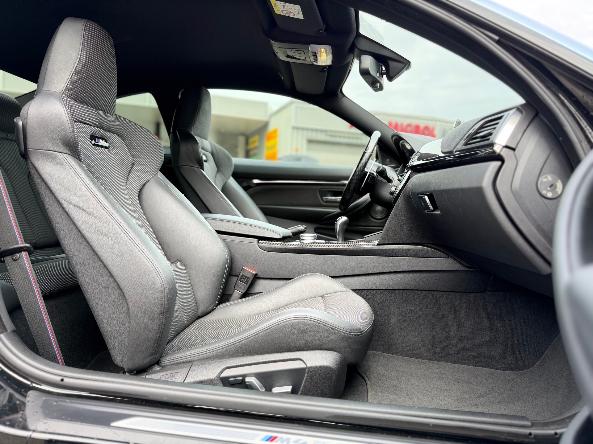 BMW M4 Coupé Competition DKG-image-13