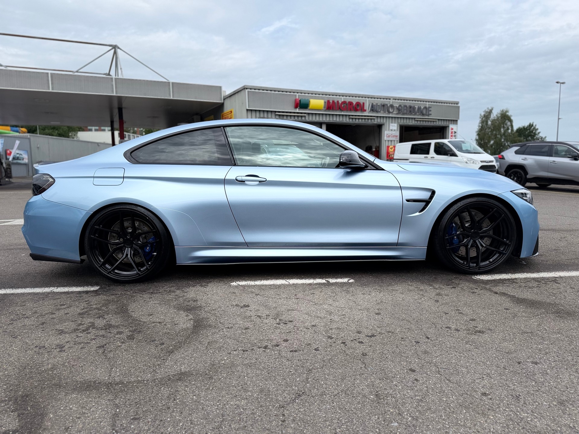 BMW M4 Coupé Competition DKG-image-11