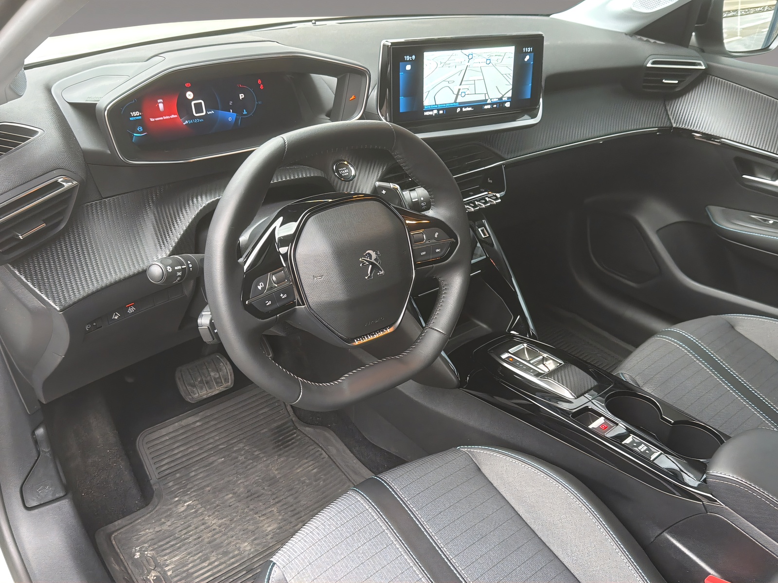 PEUGEOT 208 1.2 PureTech Allure Pack EAT8-image-8