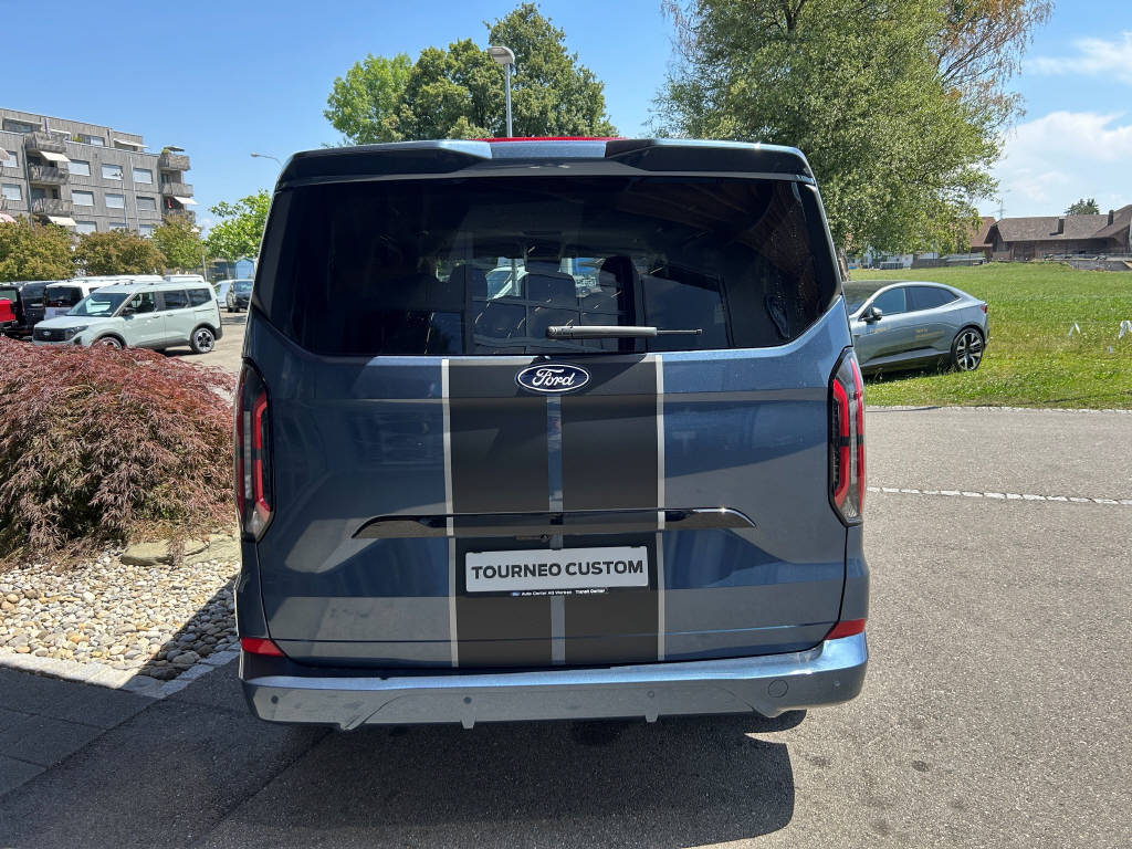 FORD Tourneo Custom Bus 320 L1 2.0 EcoBlue 170 Sport-image-3