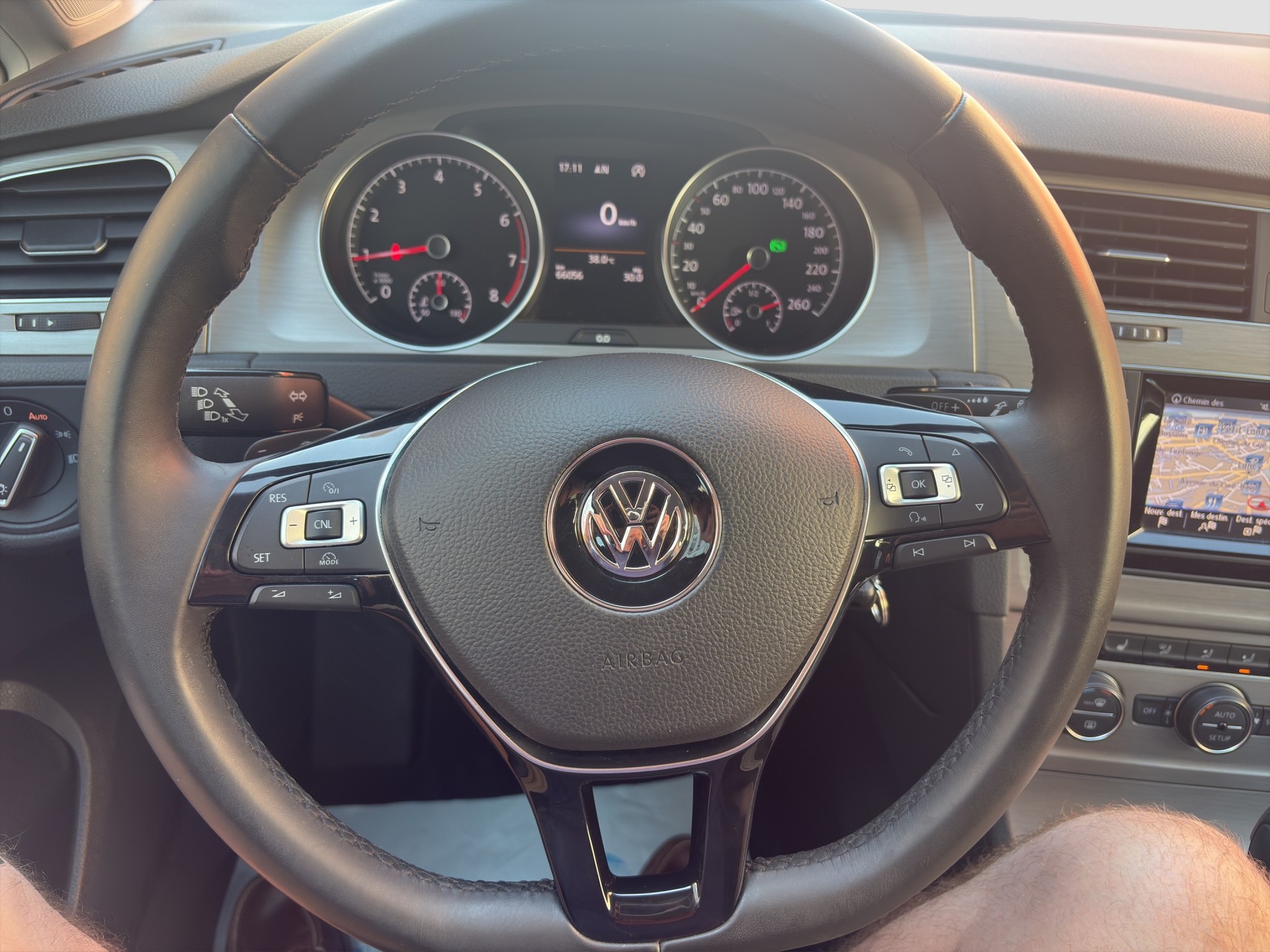VW Golf 1.2 TSI Comfortline DSG-image-14