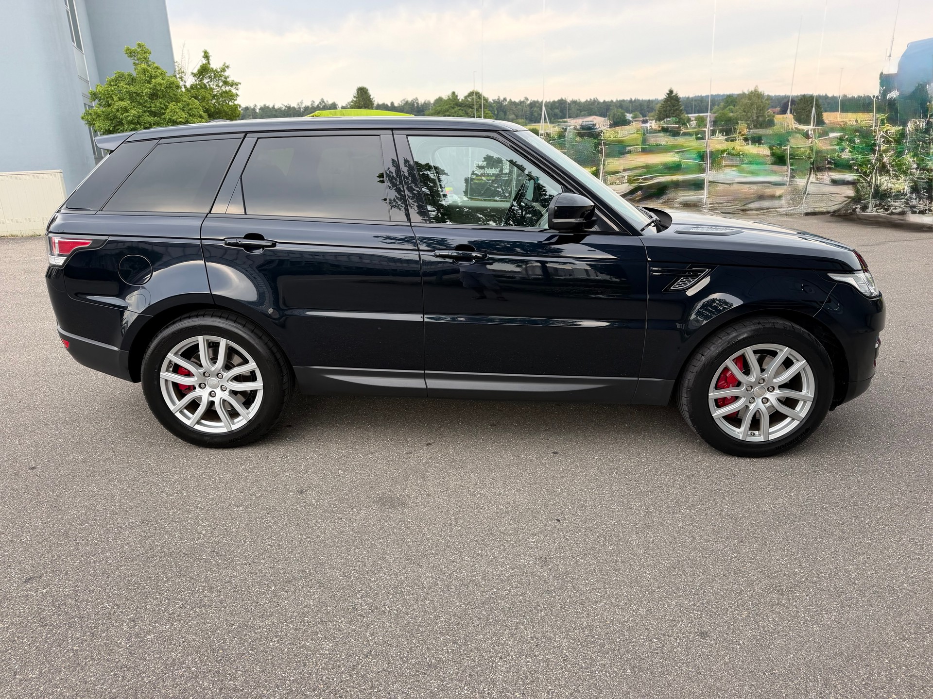 LAND ROVER Range Rover Sport 3.0 SDV6 SE Automatic-image-24