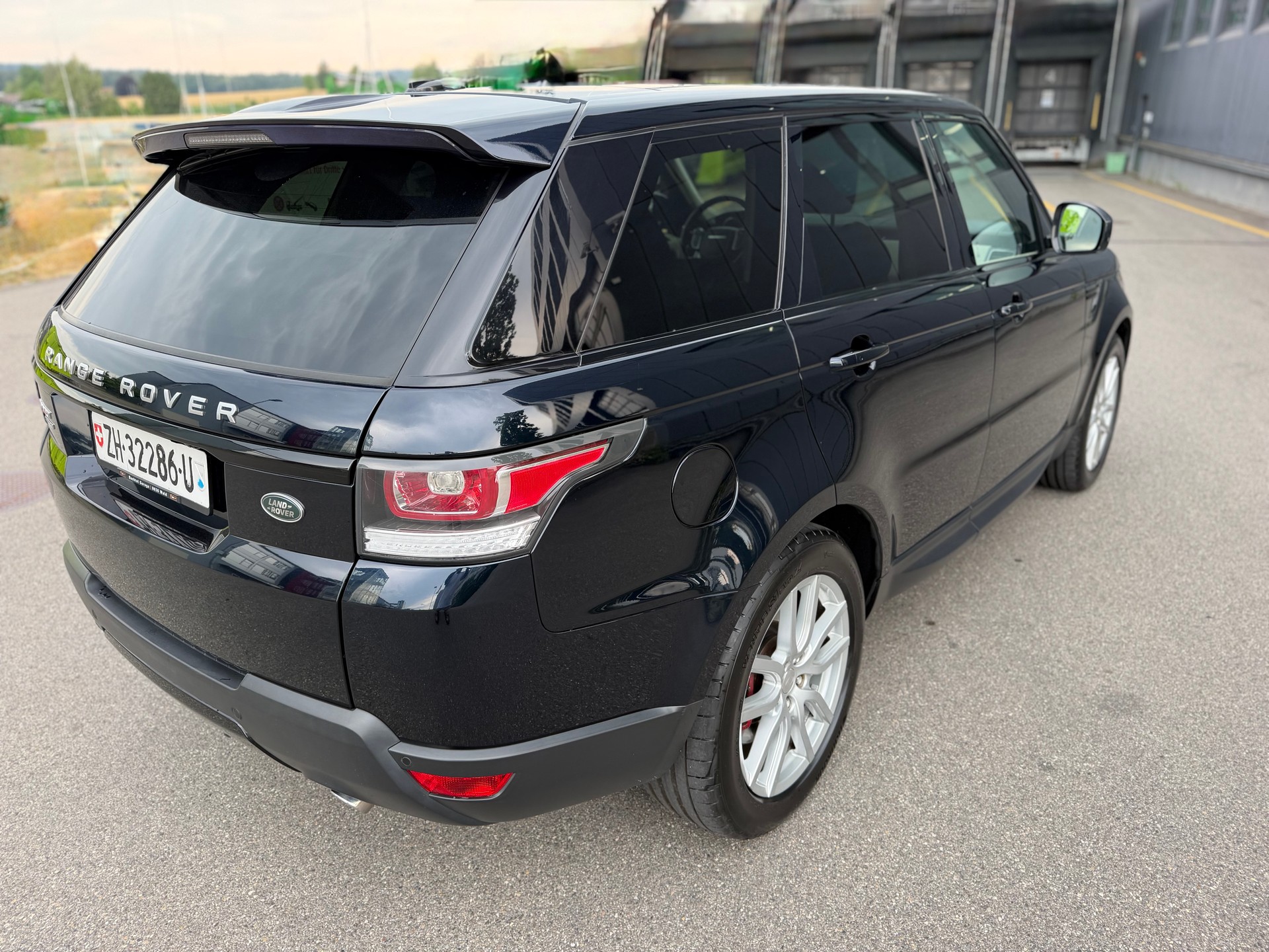 LAND ROVER Range Rover Sport 3.0 SDV6 SE Automatic-image-26