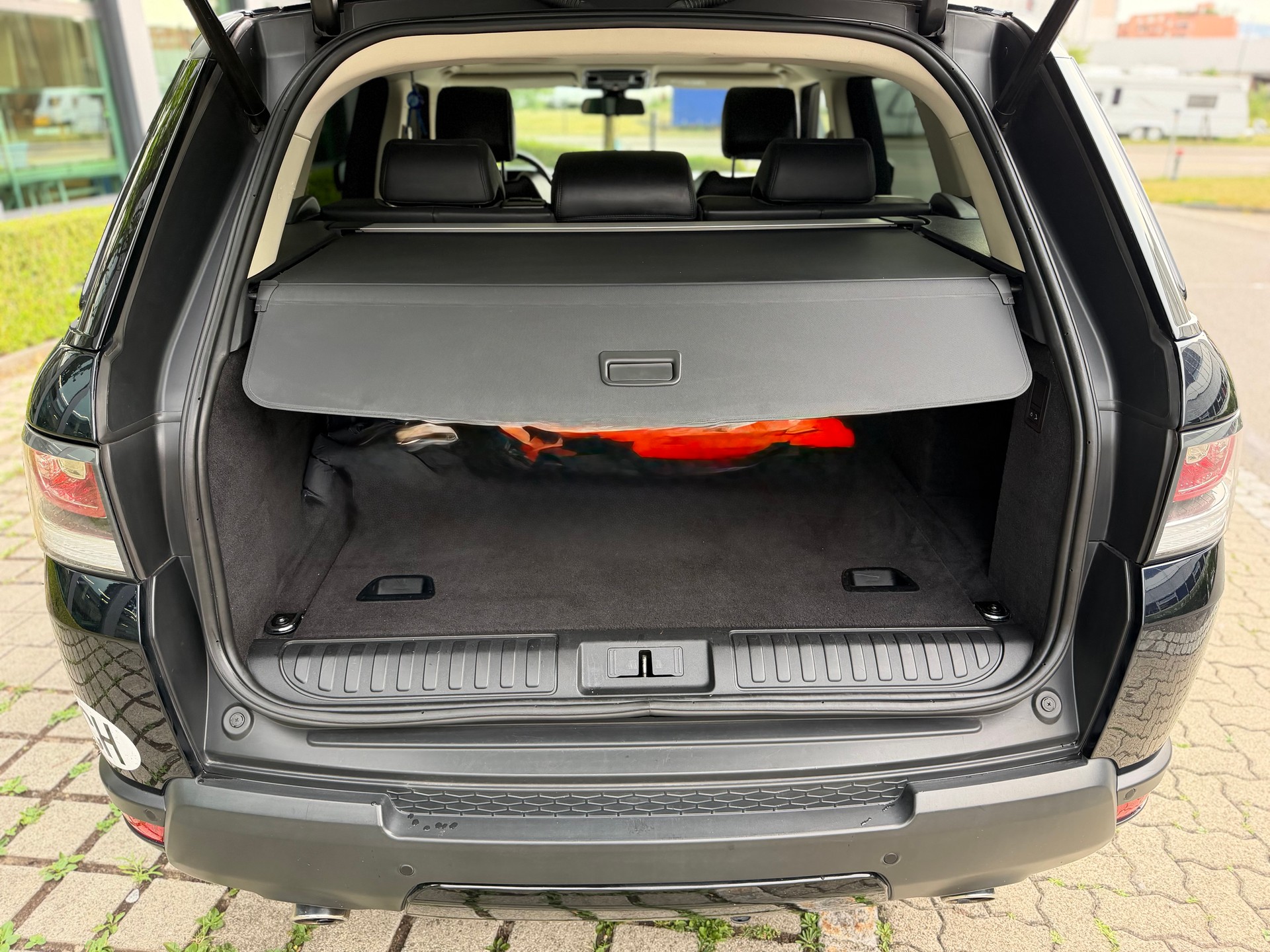 LAND ROVER Range Rover Sport 3.0 SDV6 SE Automatic-image-8