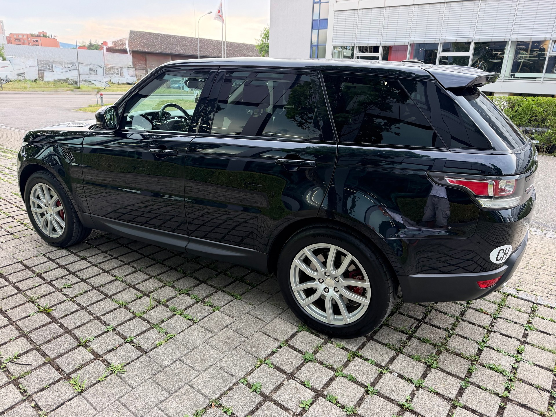 LAND ROVER Range Rover Sport 3.0 SDV6 SE Automatic-image-7