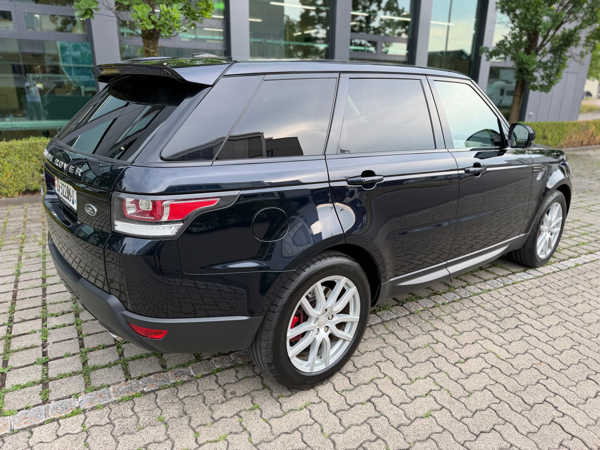LAND ROVER Range Rover Sport 3.0 SDV6 SE Automatic-image-4