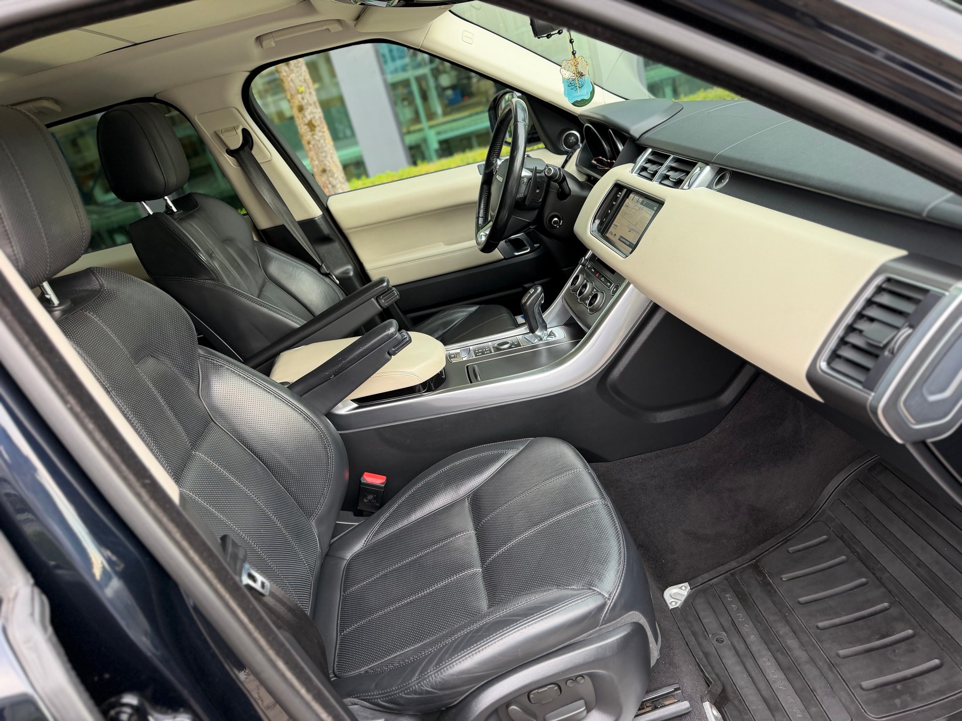LAND ROVER Range Rover Sport 3.0 SDV6 SE Automatic-image-14