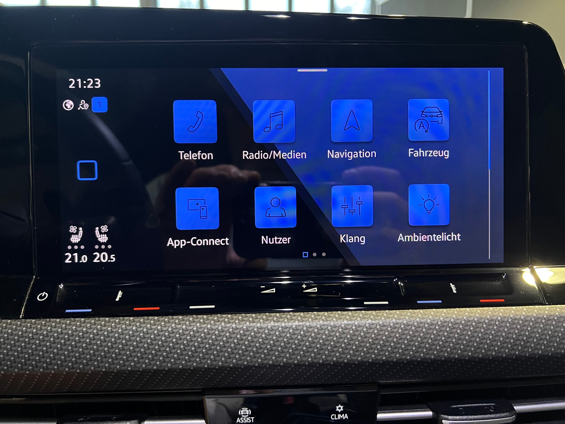 VW Golf 2.0 TSI R DSG 4Motion-image-22