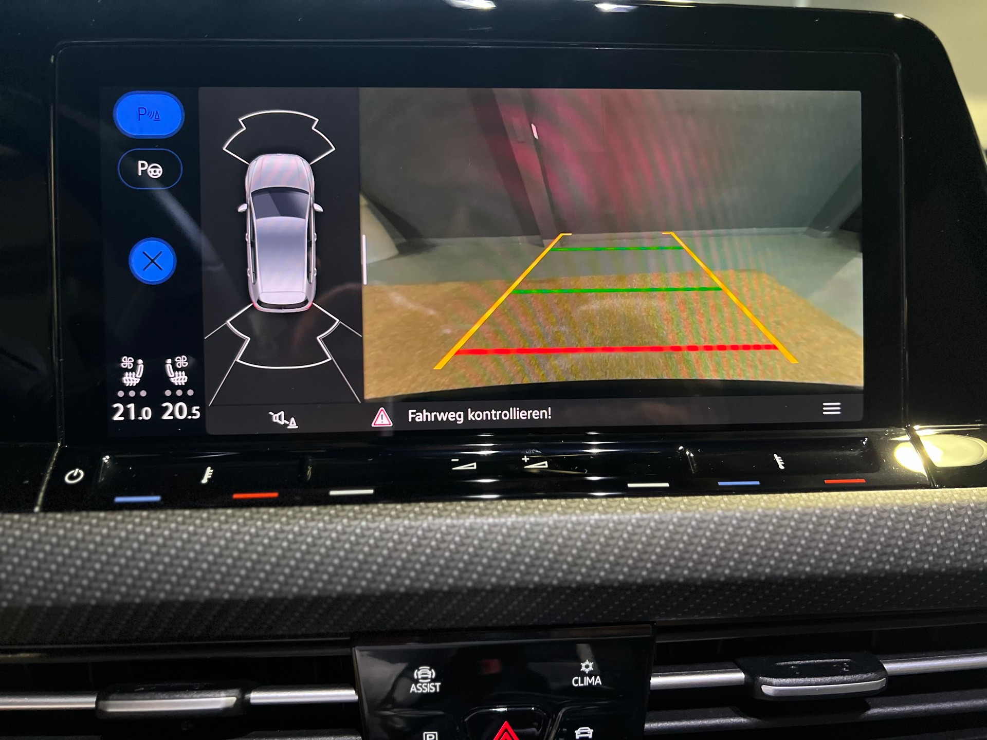 VW Golf 2.0 TSI R DSG 4Motion-image-18
