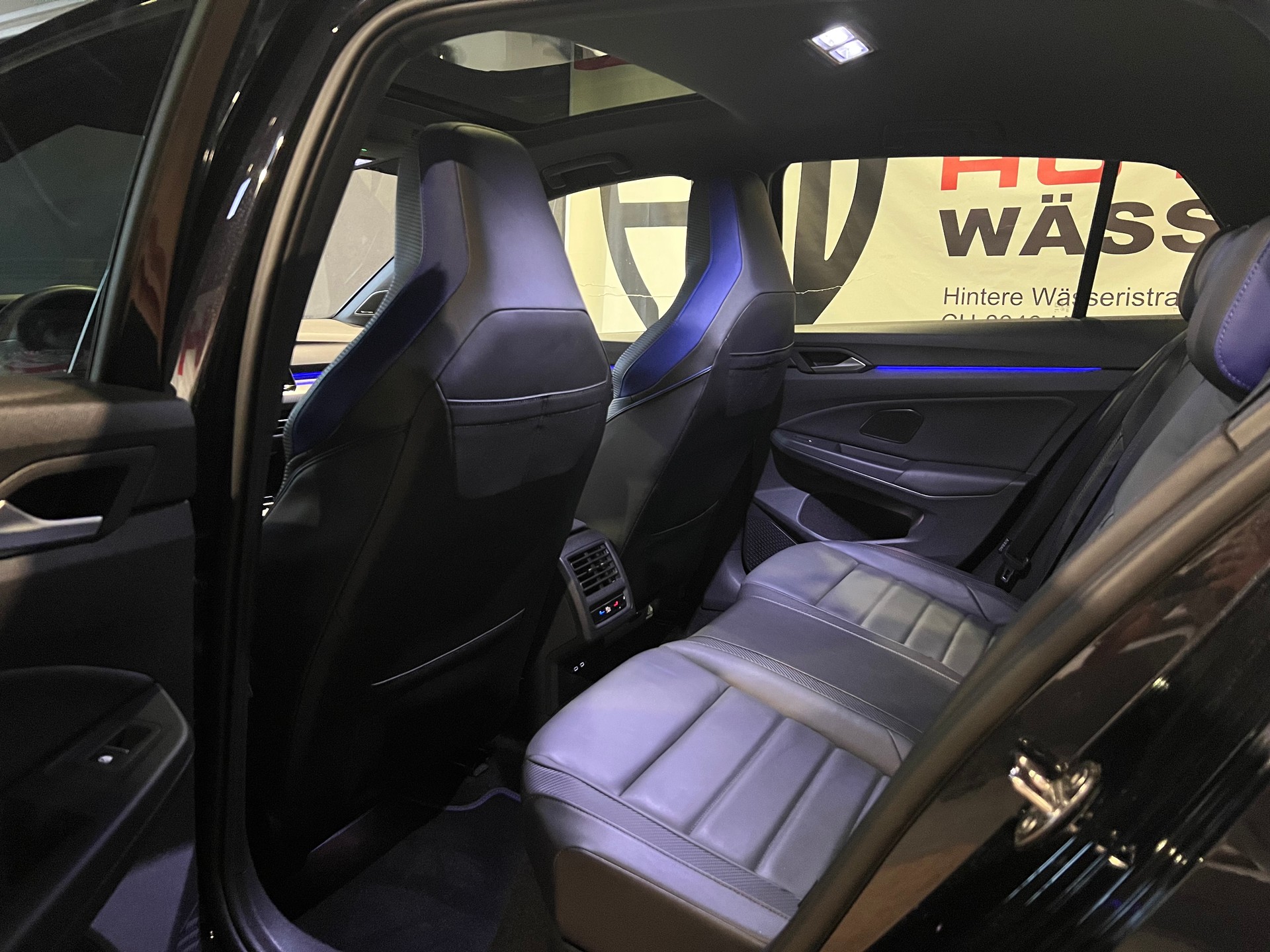 VW Golf 2.0 TSI R DSG 4Motion-image-14