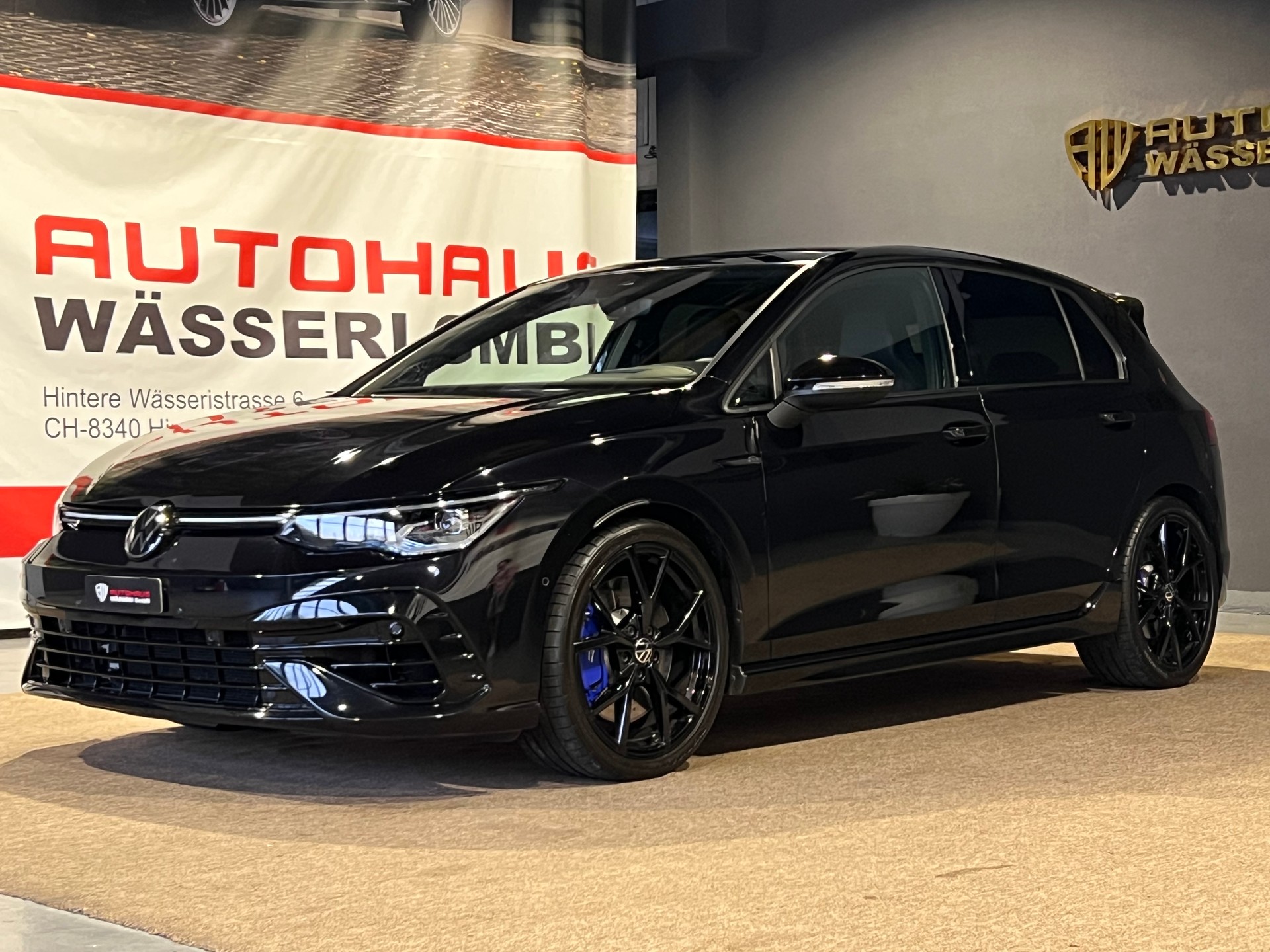 VW Golf 2.0 TSI R DSG 4Motion-image-6
