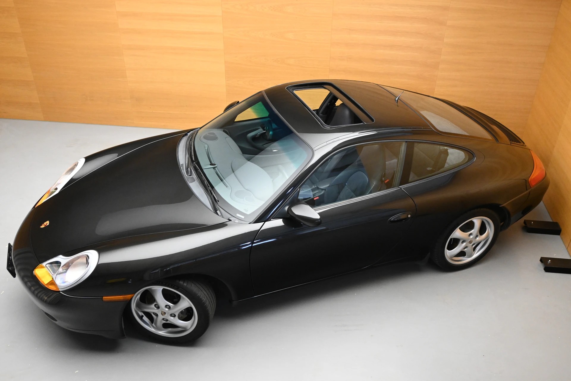 PORSCHE 911 Coupé 3.4 Carrera *** Handschalter mit nur 57'800km ***-image-11
