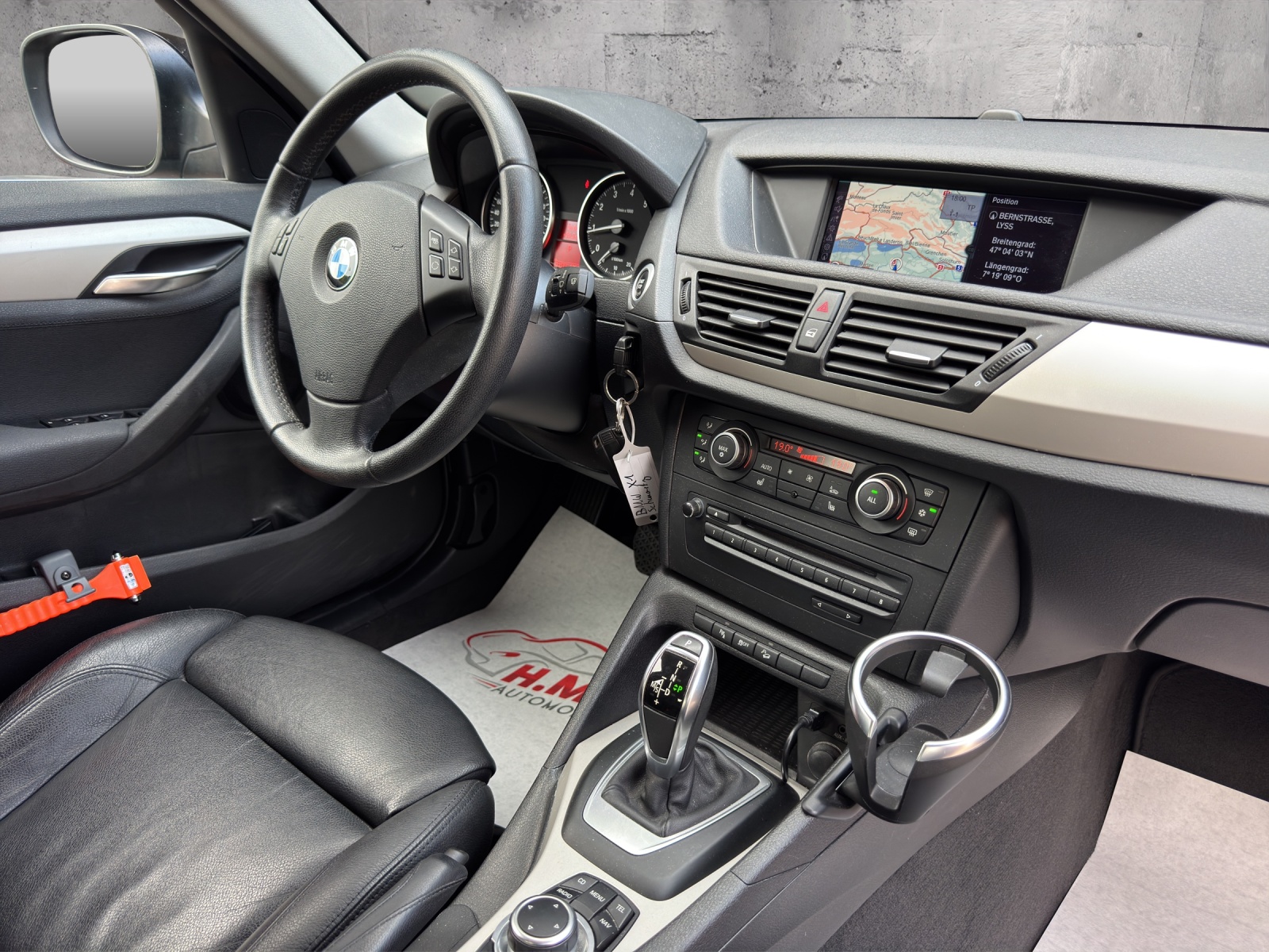 BMW X1 xDrive 28i Steptronic-image-12