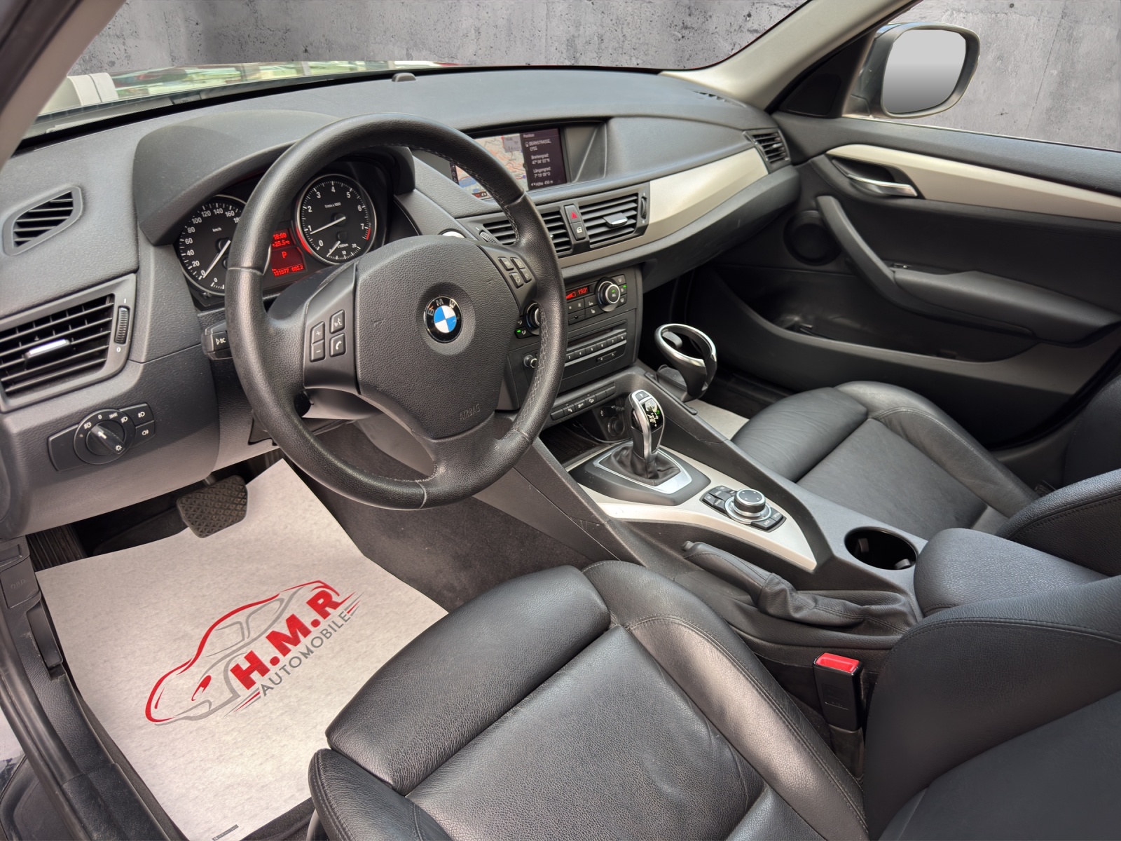 BMW X1 xDrive 28i Steptronic-image-8