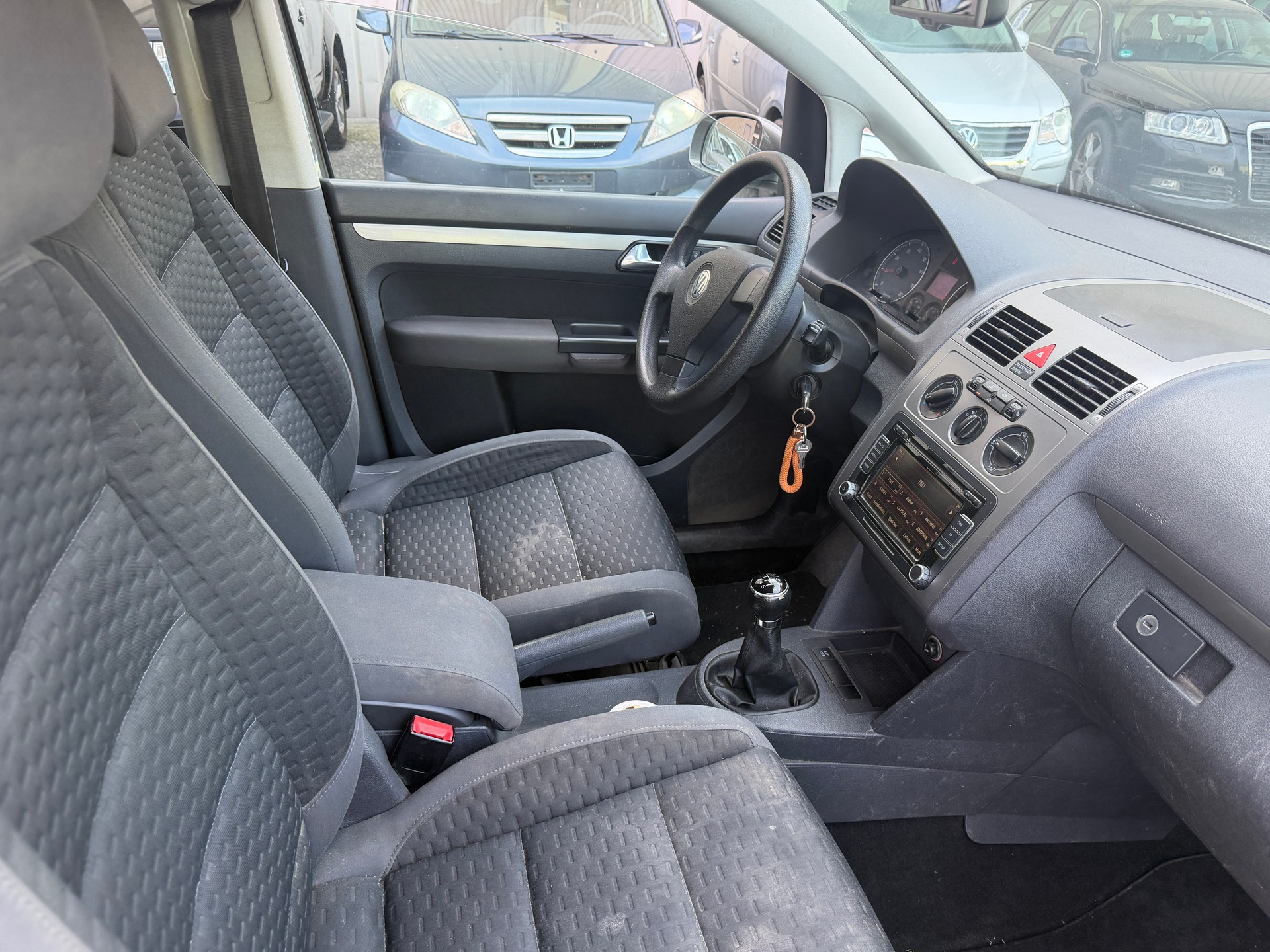 VW Touran 1.4 TSI Trendline-image-10