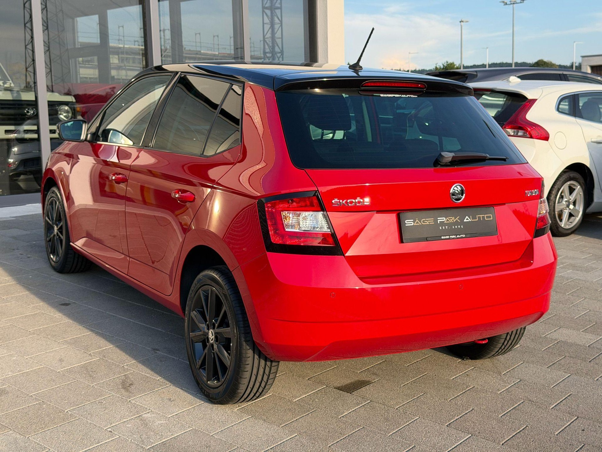 SKODA Fabia 1.2 TSI Style-image-4