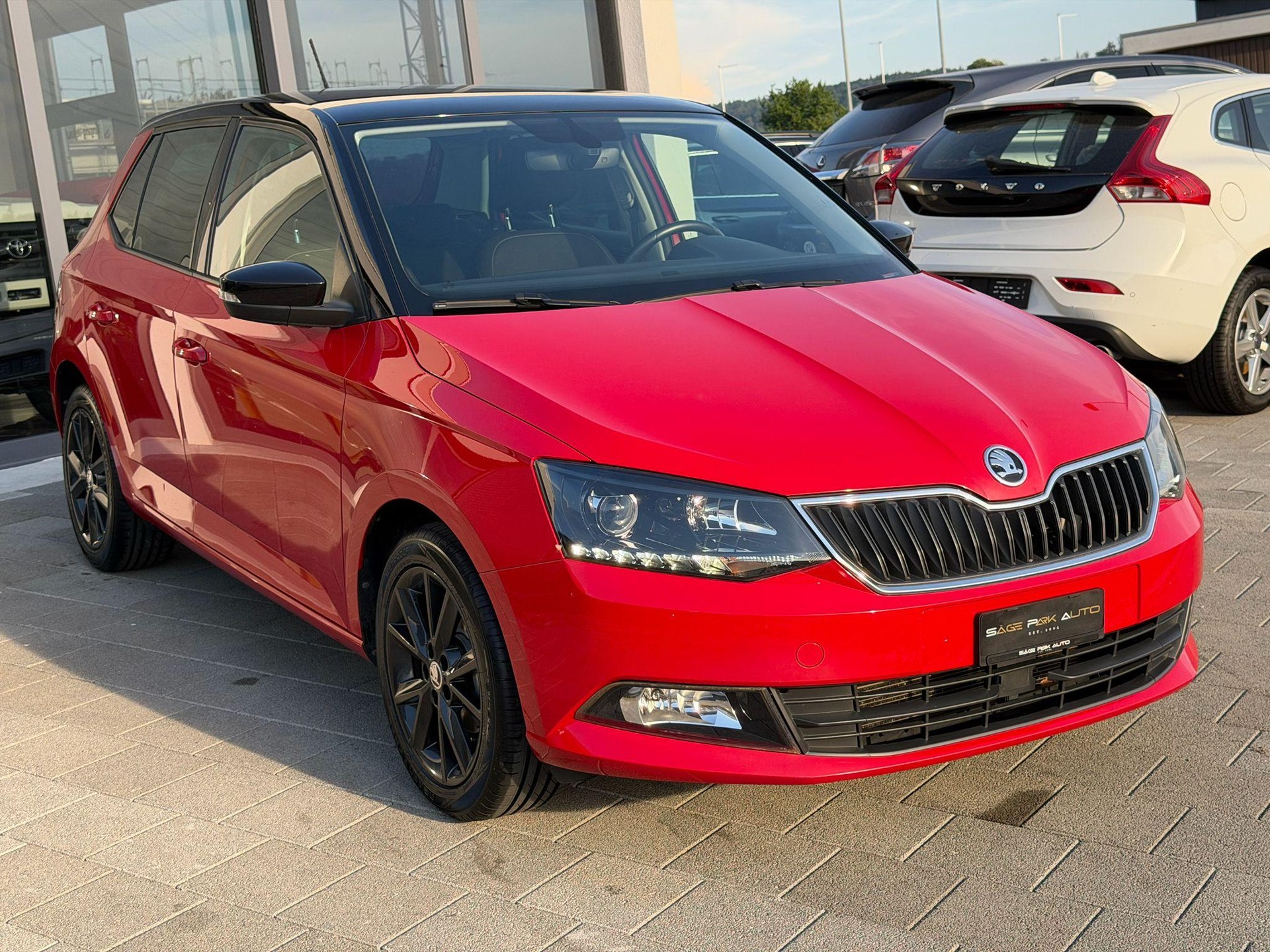 SKODA Fabia 1.2 TSI Style-image-1