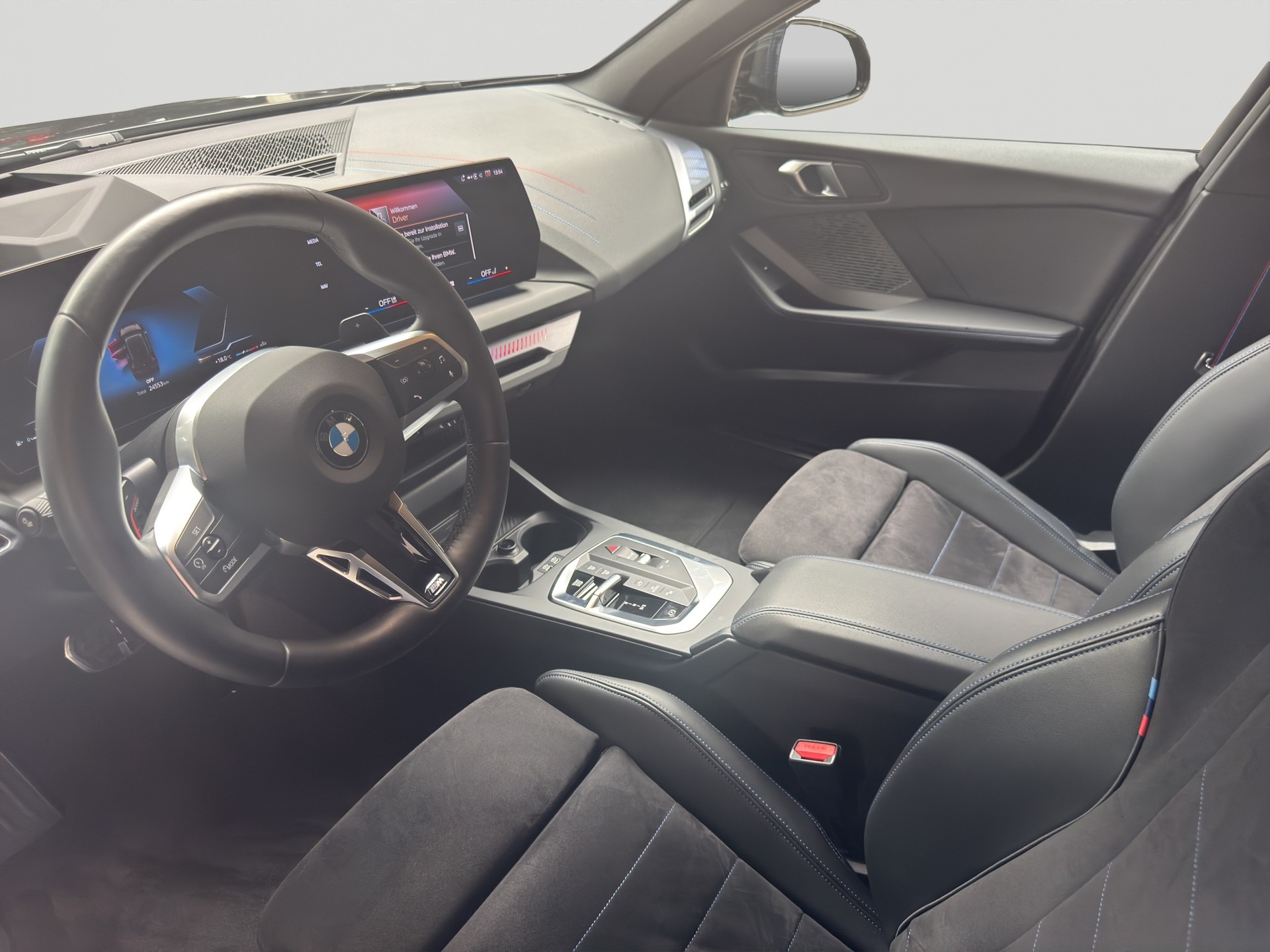 BMW 120 M Sport Shadow Line Pro Steptronic-image-6