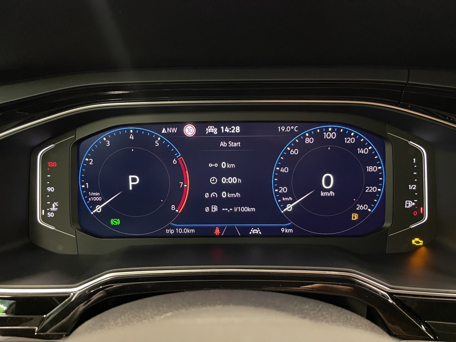 VW Polo 1.0 TSI R-Line United DSG-image-11