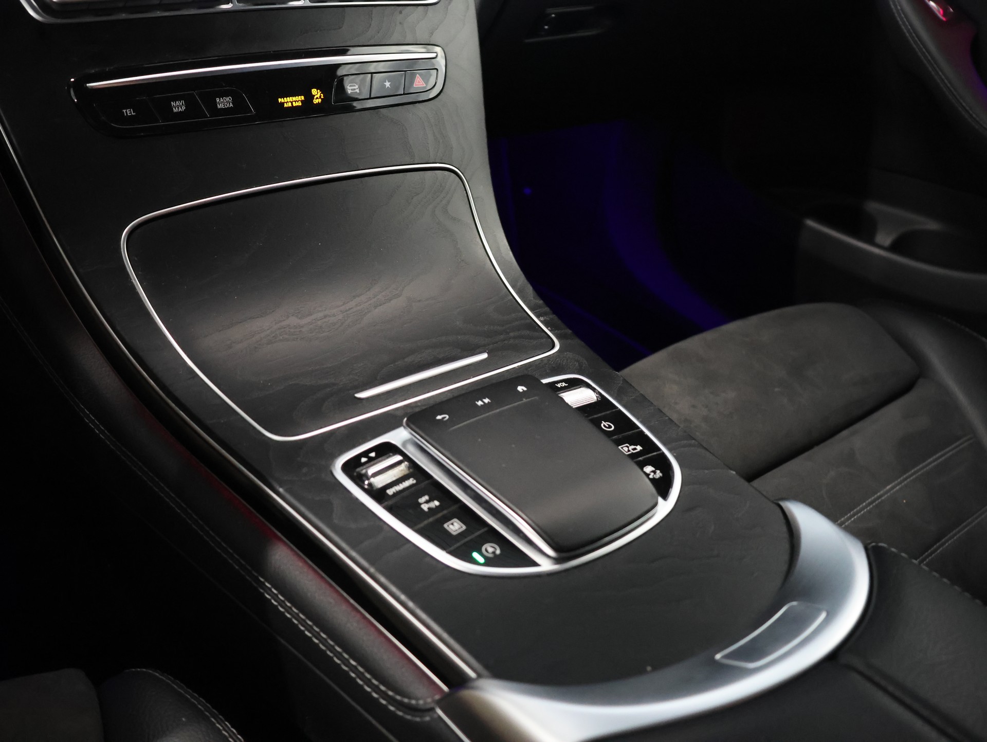MERCEDES-BENZ GLC 200 AMG Line 4Matic 9G-Tronic *Rückfahrkamera* *Sitzheizung*-image-21