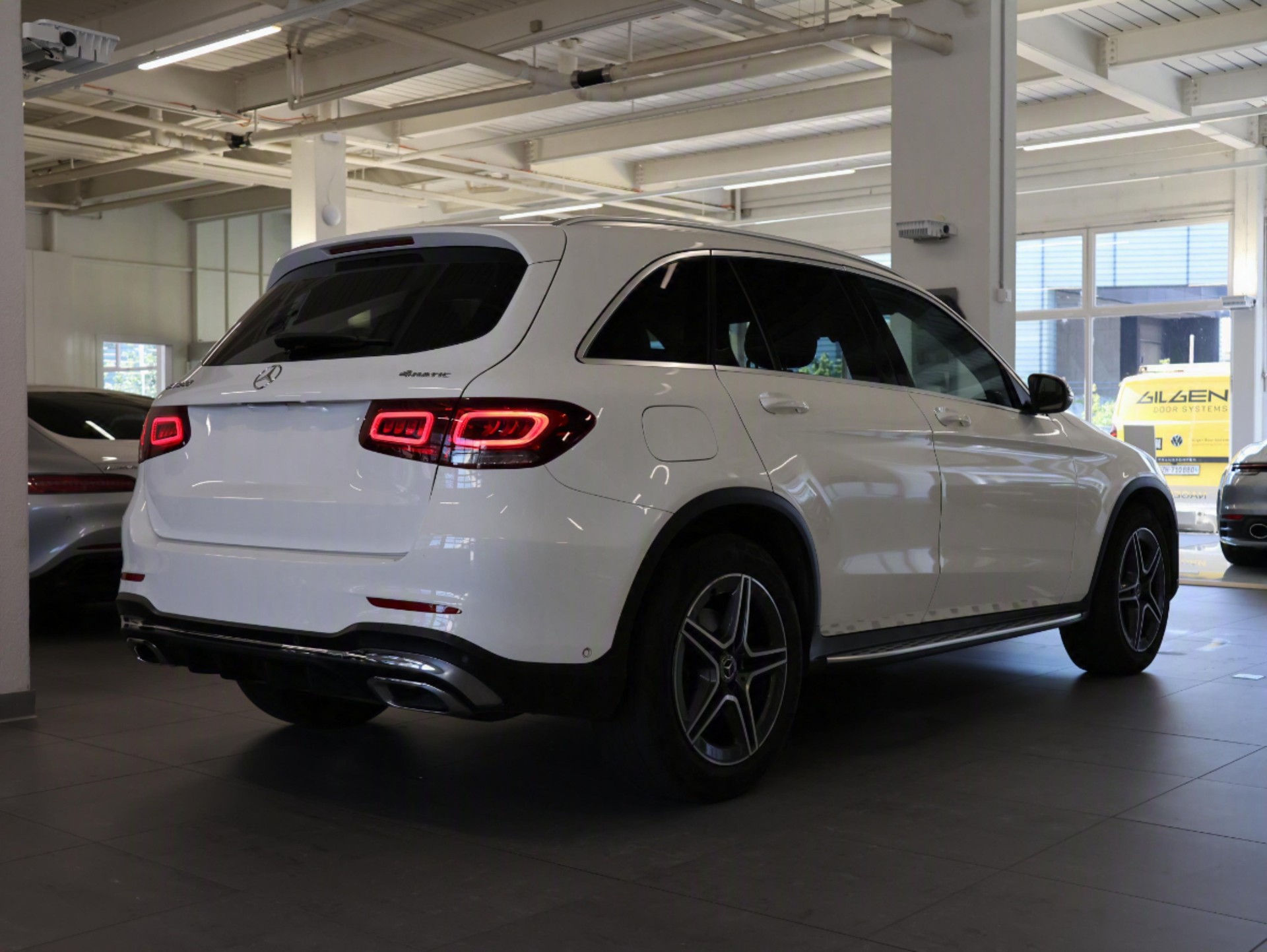 MERCEDES-BENZ GLC 200 AMG Line 4Matic 9G-Tronic *Rückfahrkamera* *Sitzheizung*-image-5