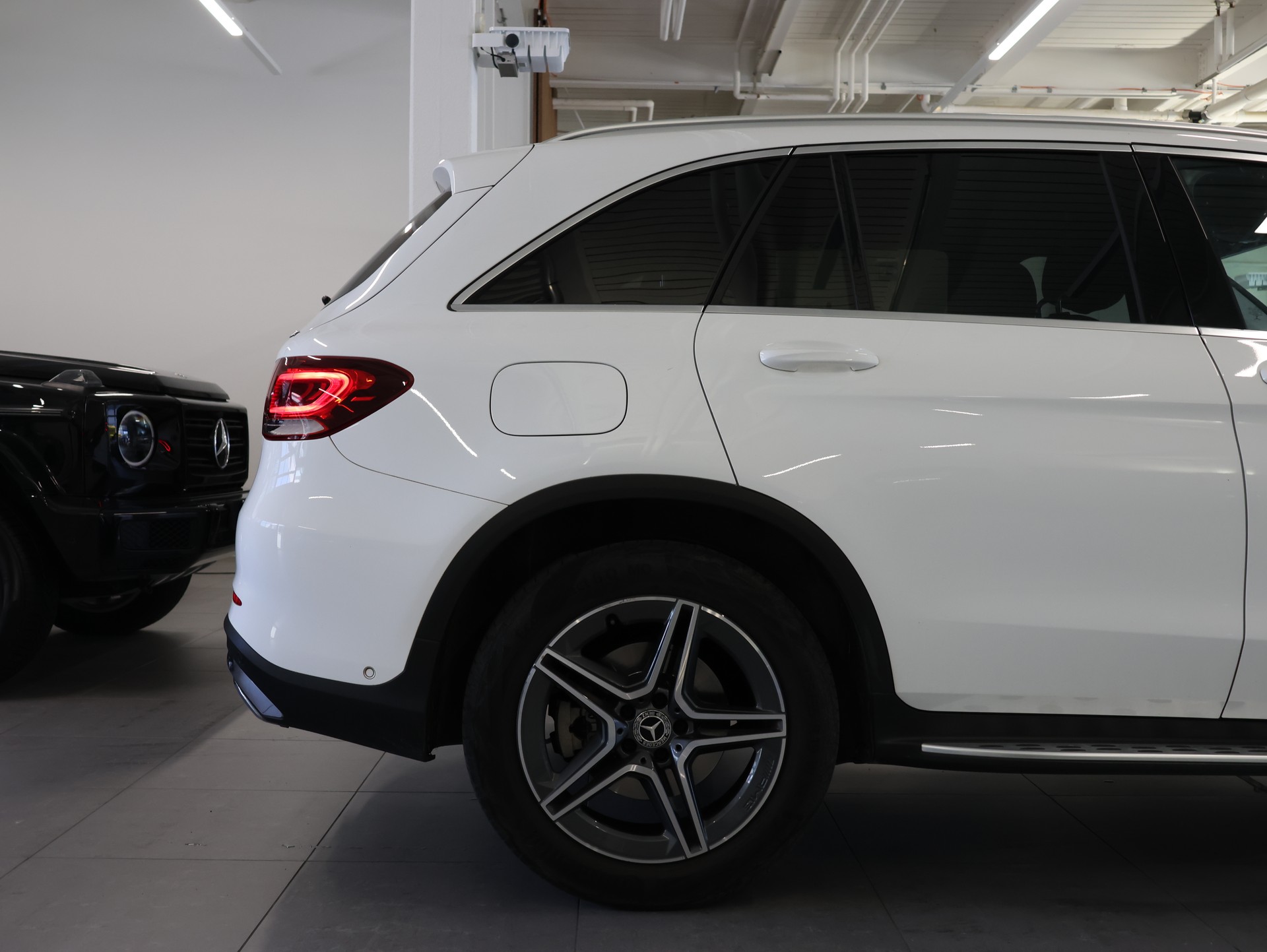 MERCEDES-BENZ GLC 200 AMG Line 4Matic 9G-Tronic *Rückfahrkamera* *Sitzheizung*-image-12