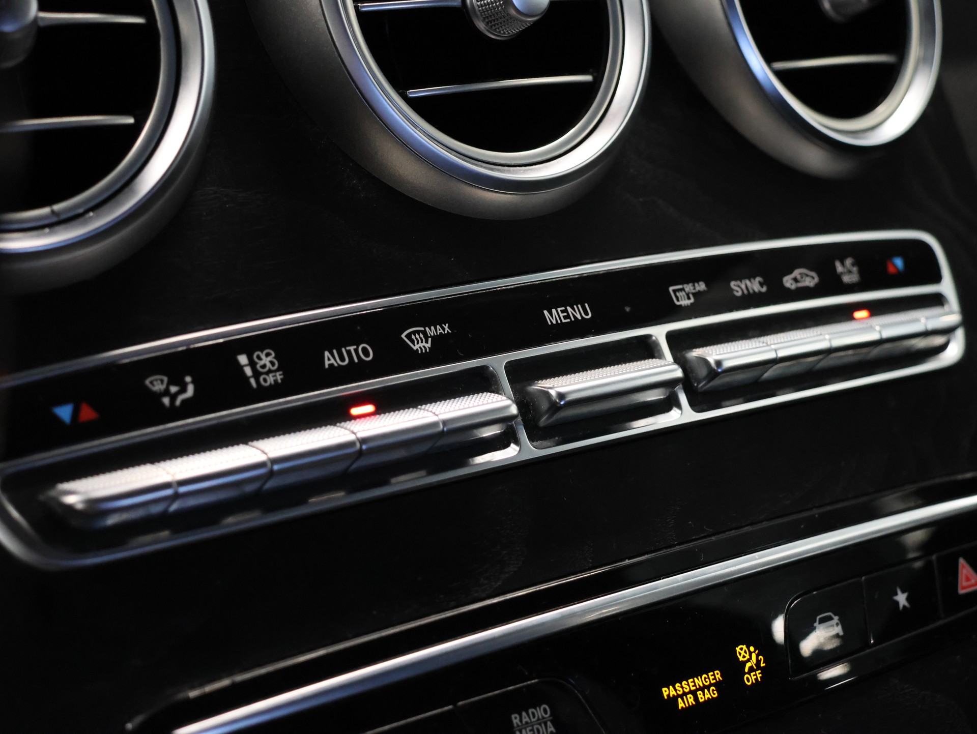 MERCEDES-BENZ GLC 200 AMG Line 4Matic 9G-Tronic *Rückfahrkamera* *Sitzheizung*-image-20