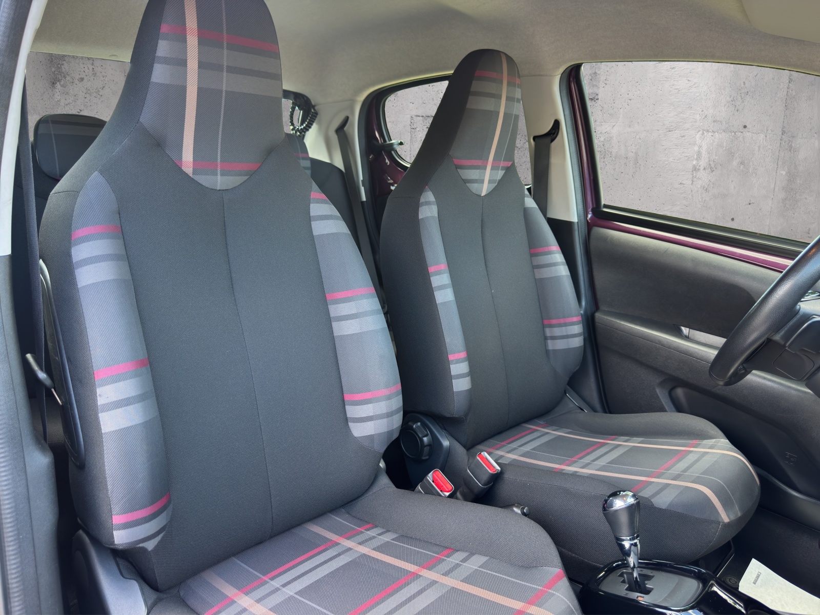 PEUGEOT 108 1.0 VTi Allure ETG-image-13